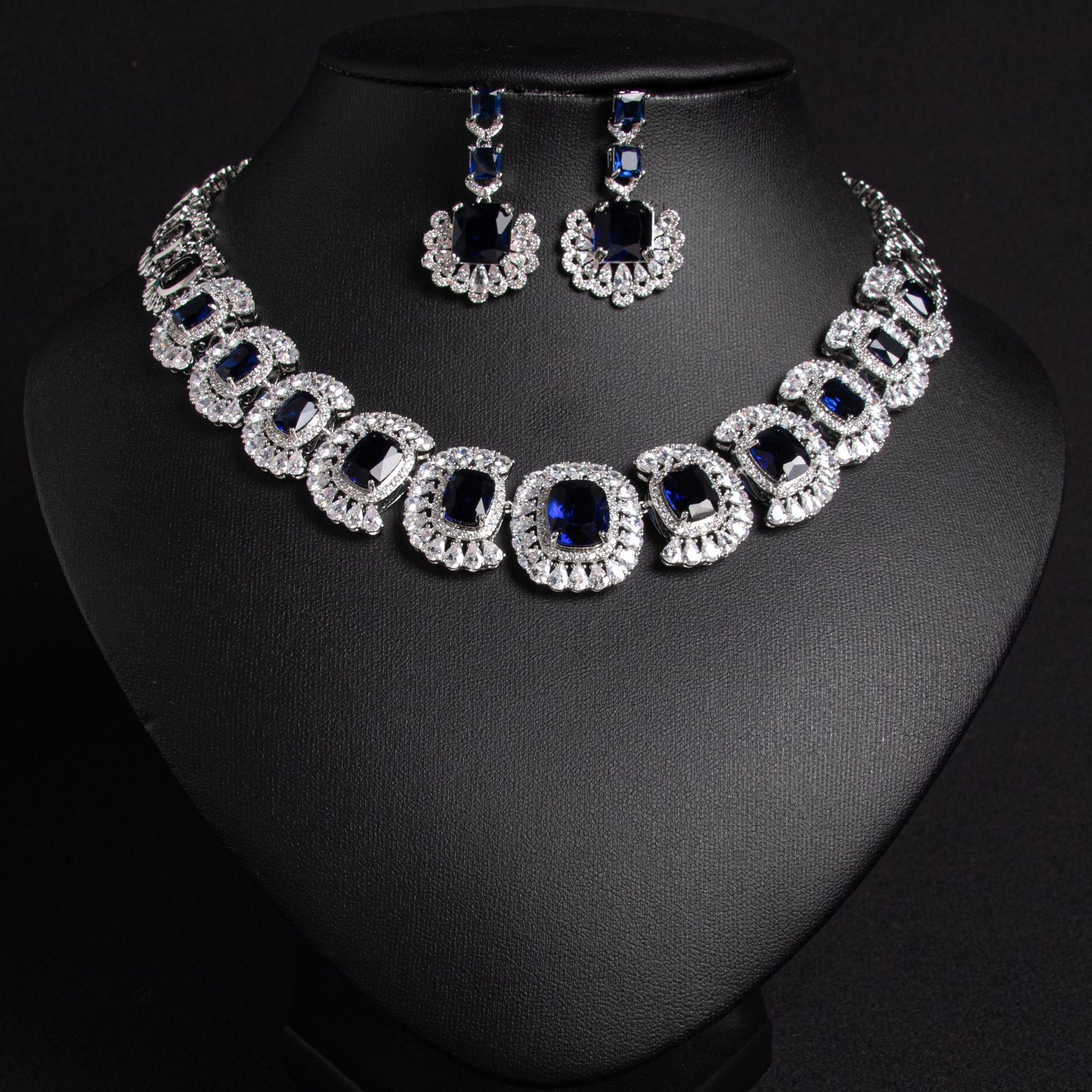 Zircon jewelry set