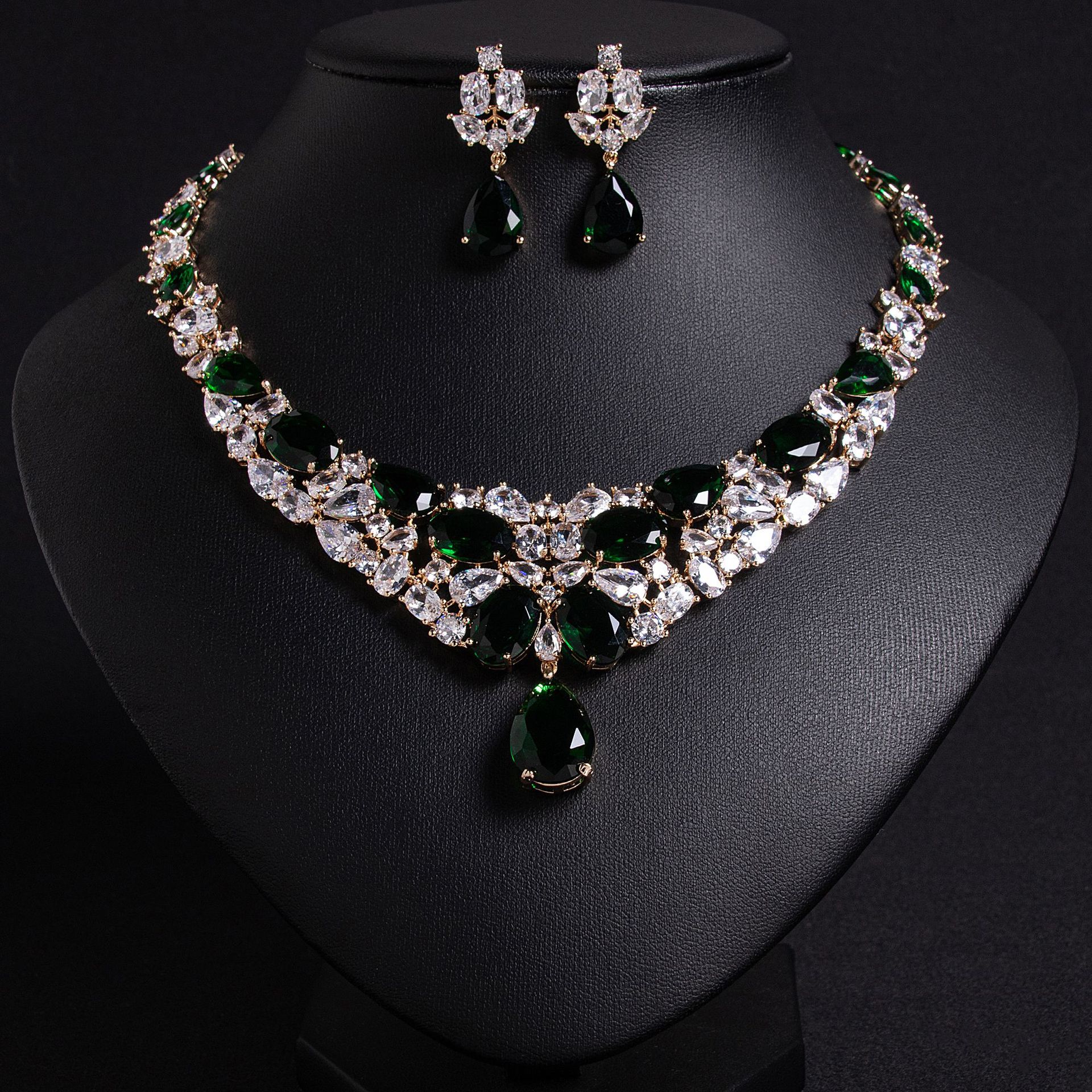 Zircon jewelry set