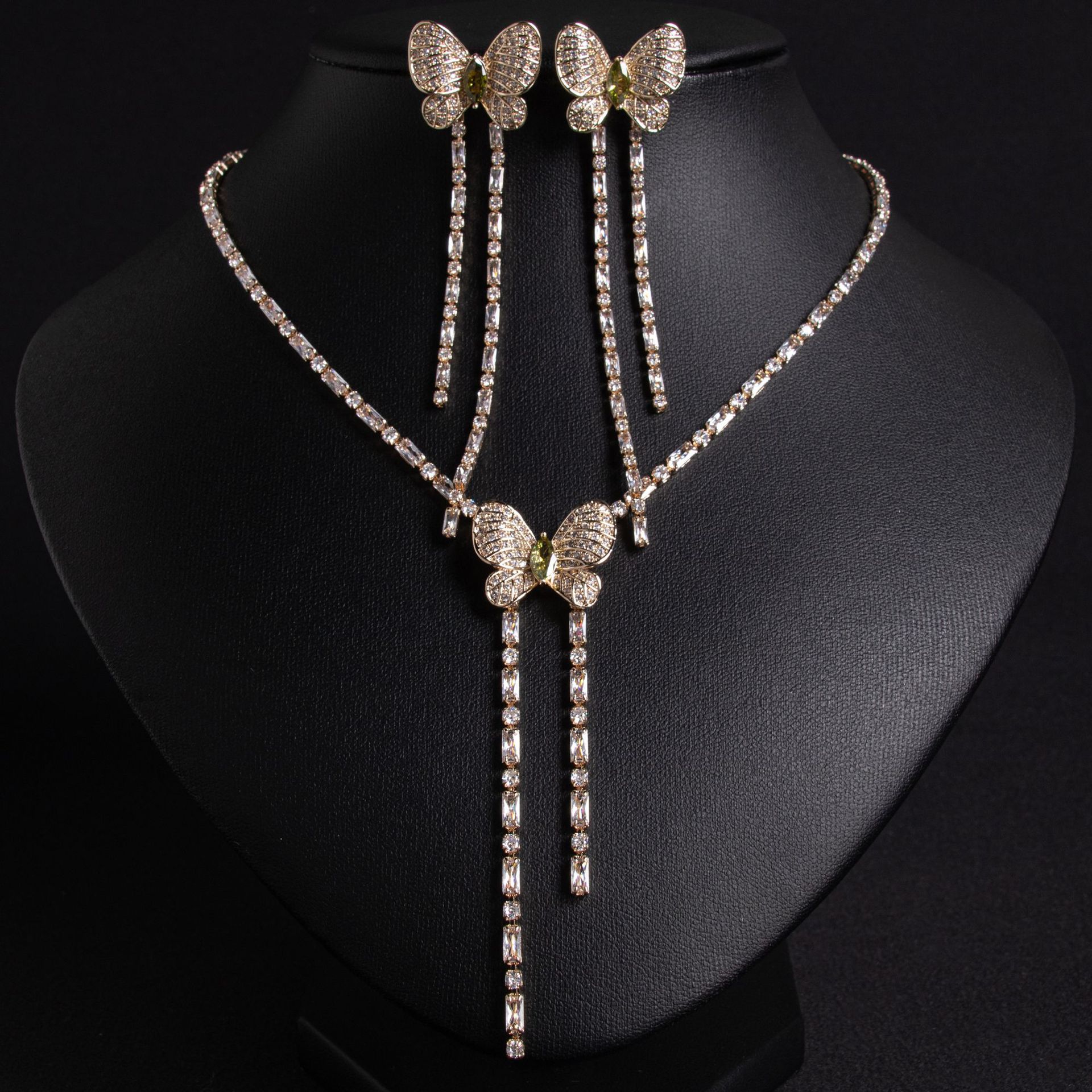 Zircon jewelry set