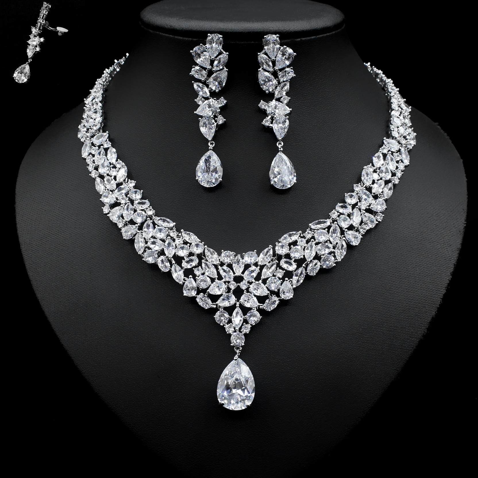 Zircon jewelry set