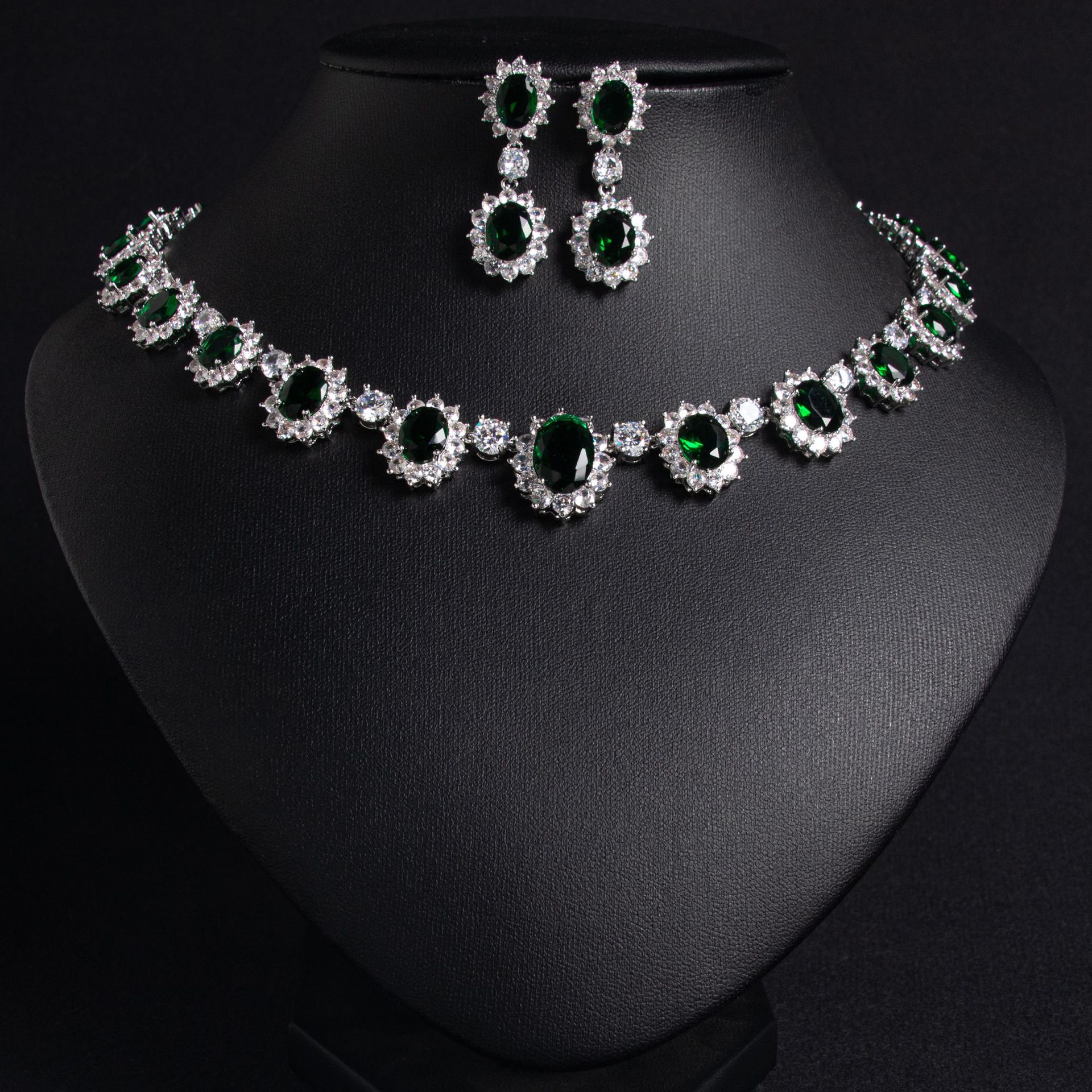 Zircon jewelry set
