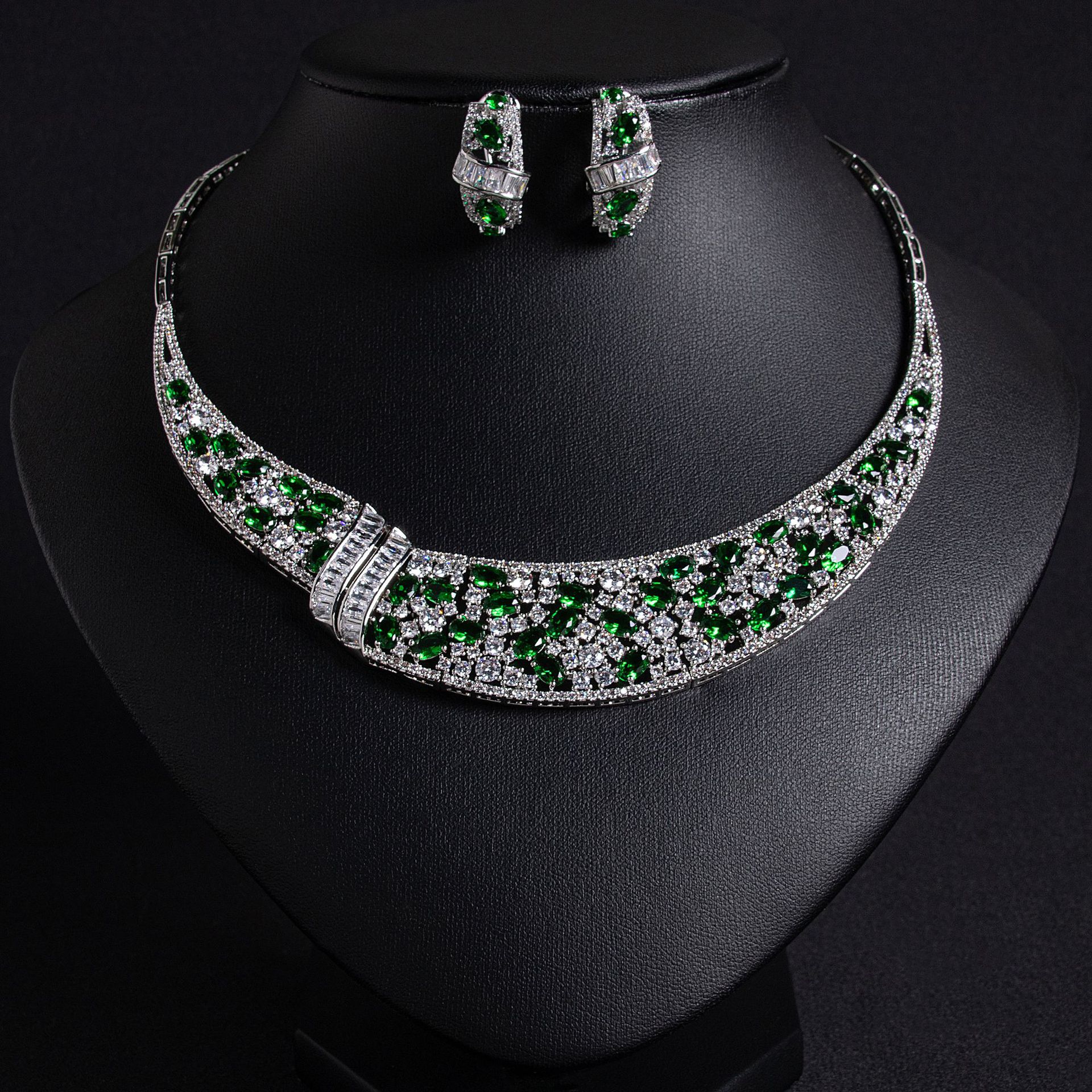 New dazzling zircon jewelry set