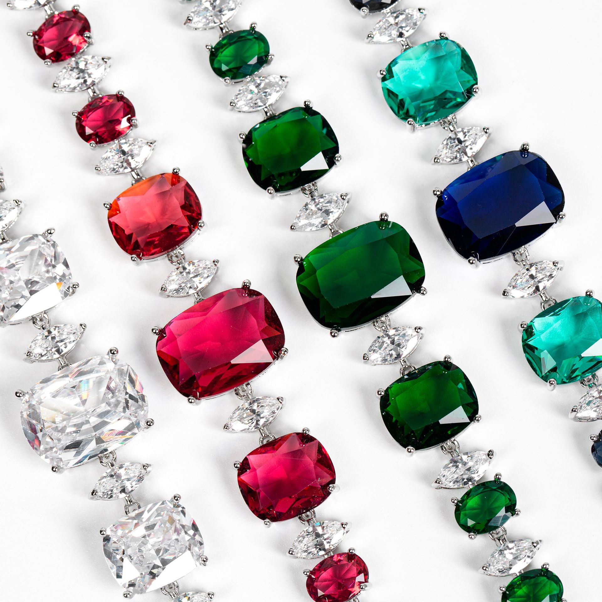New zircon bracelet suitable for parties