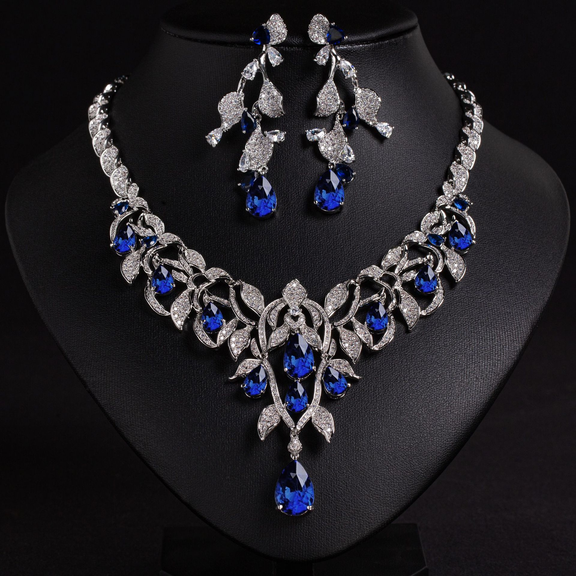 Zircon jewelry set