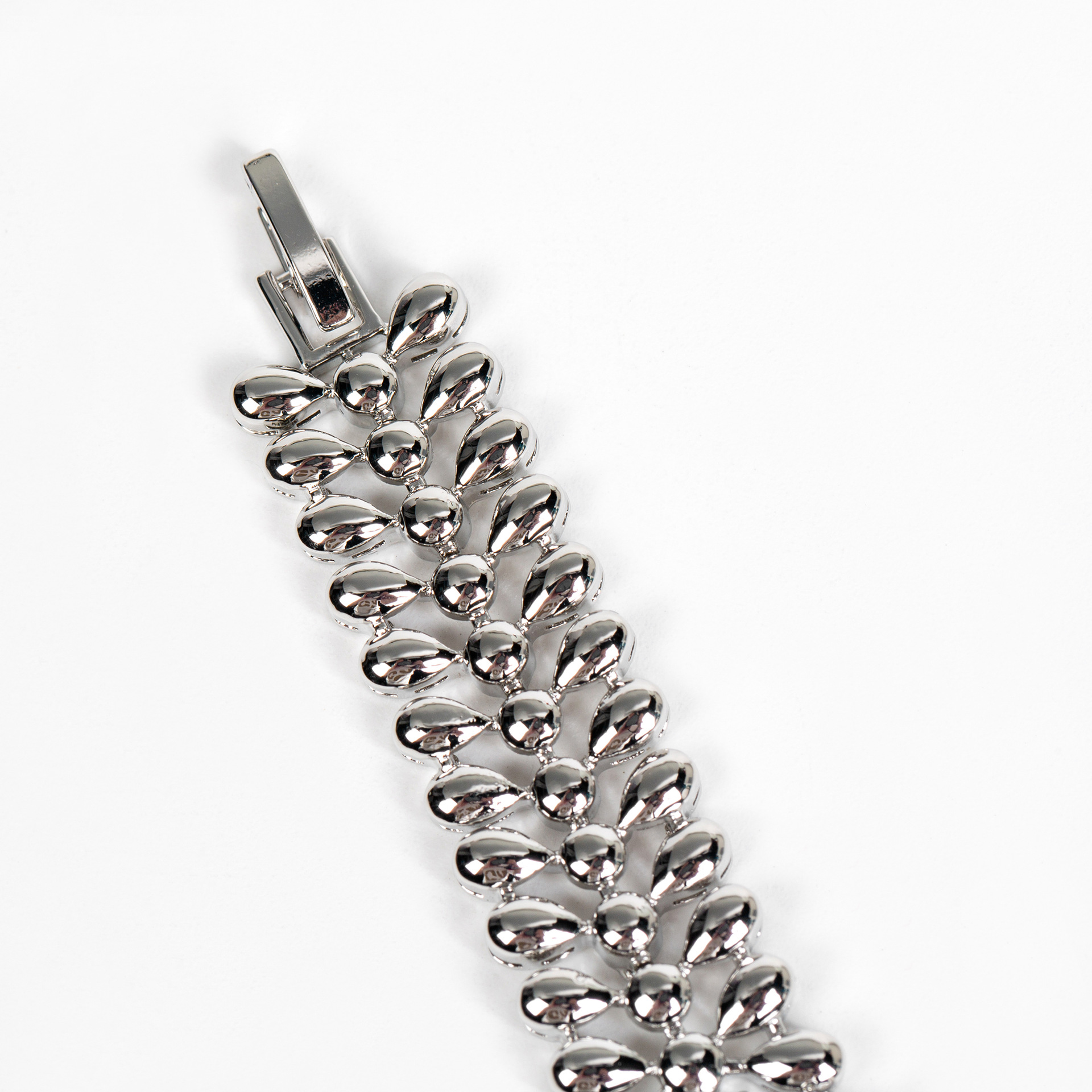 New elegant zircon bracelet