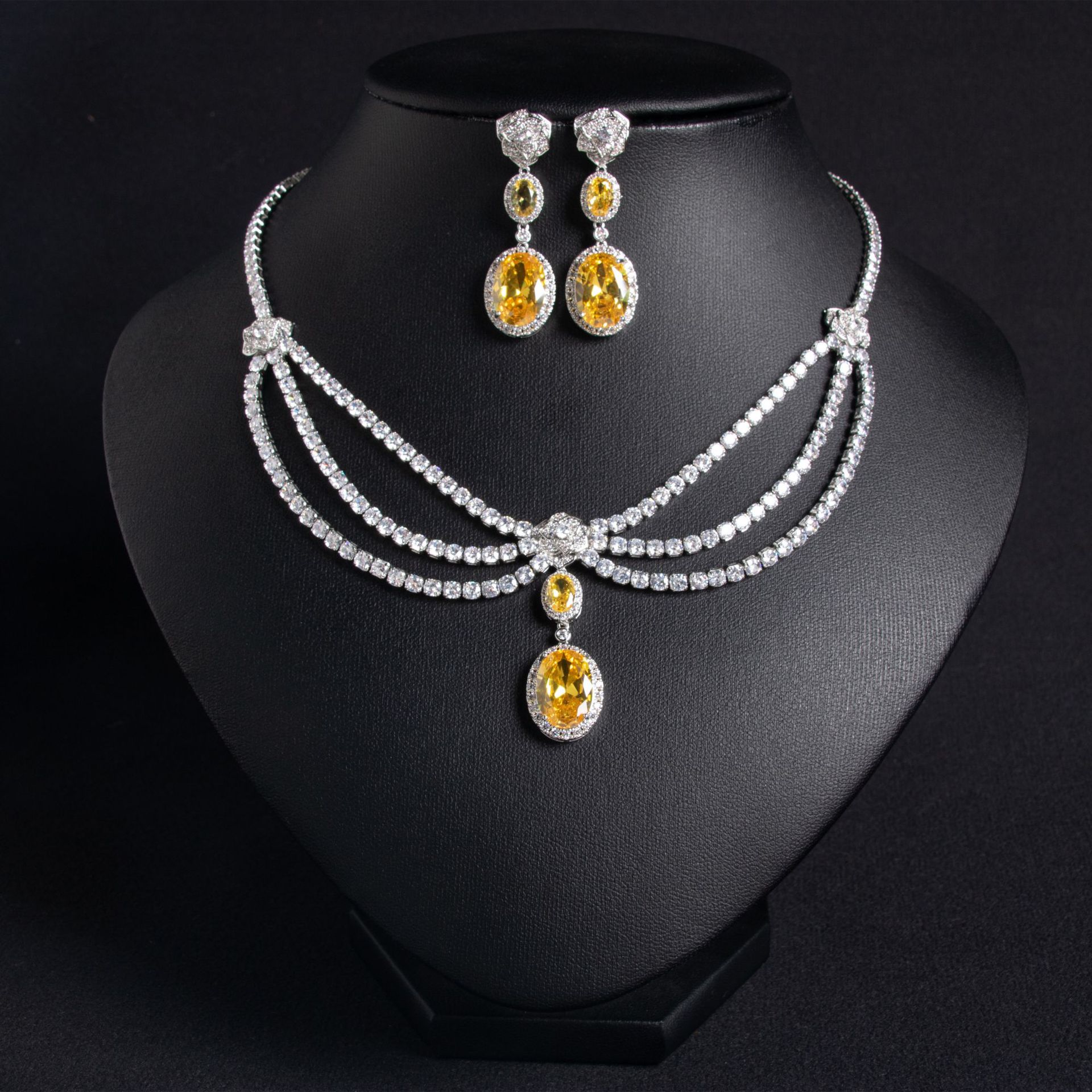 Zircon jewelry set