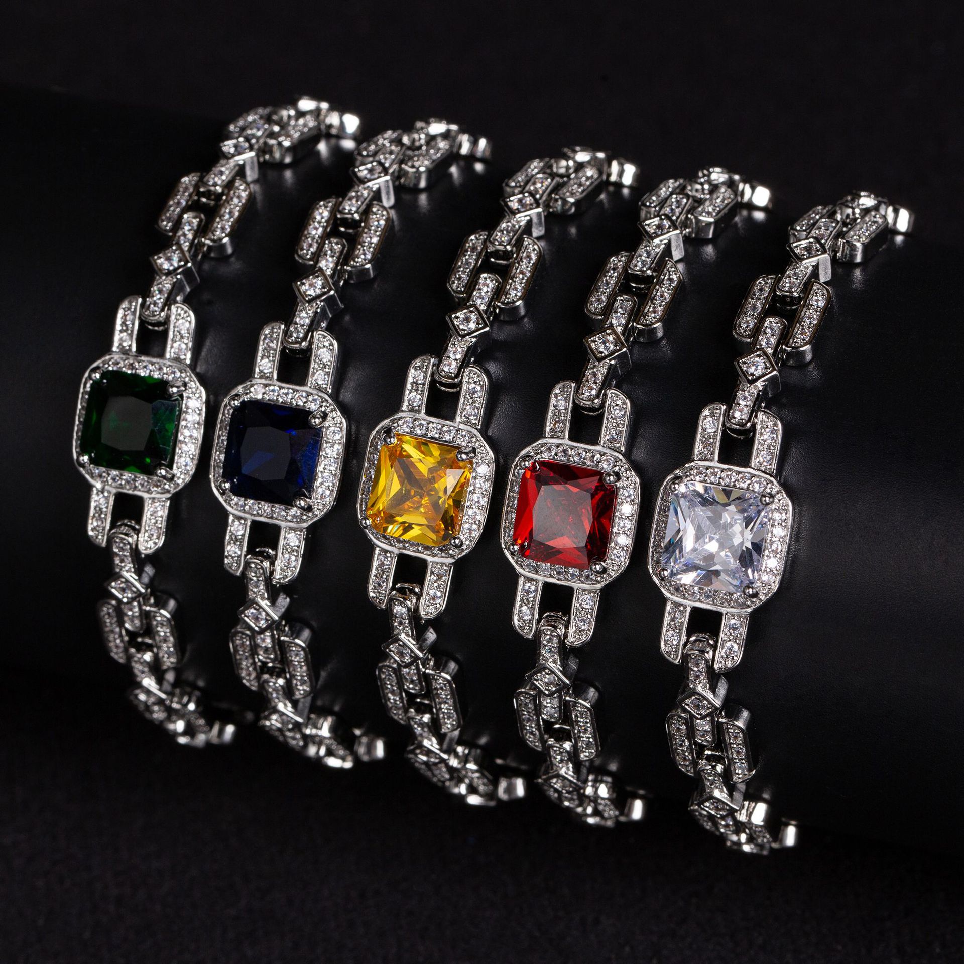 New style zircon bracelets suitable for wholesale