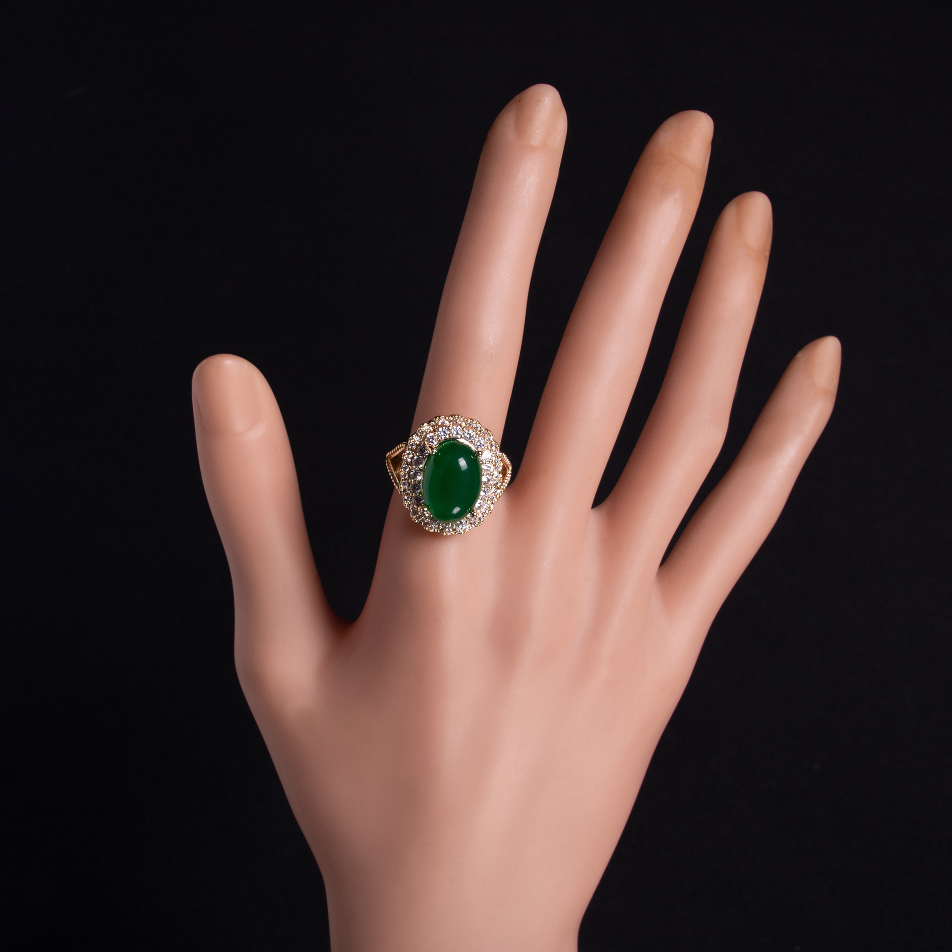 New high quality zircon ring