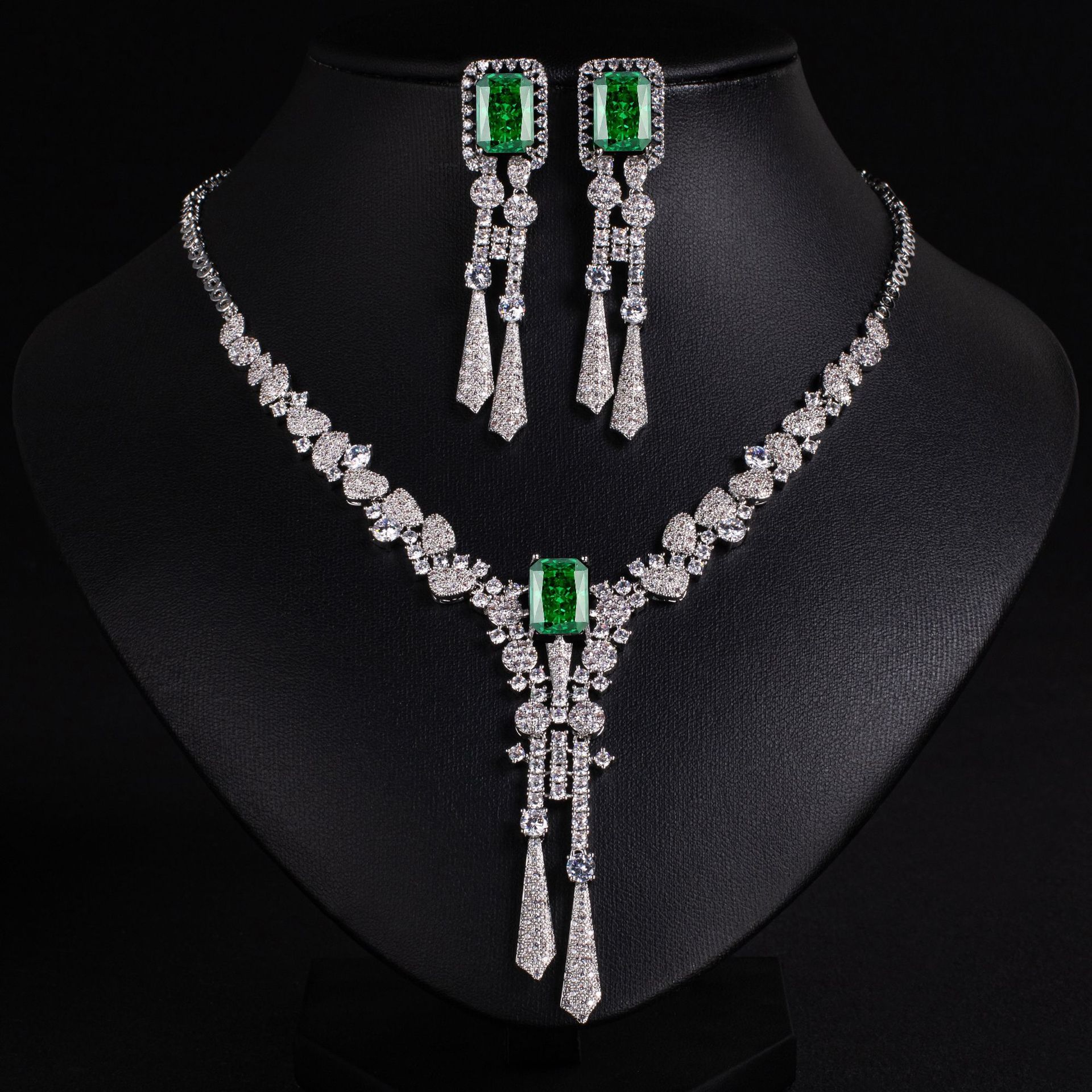Zircon jewelry set