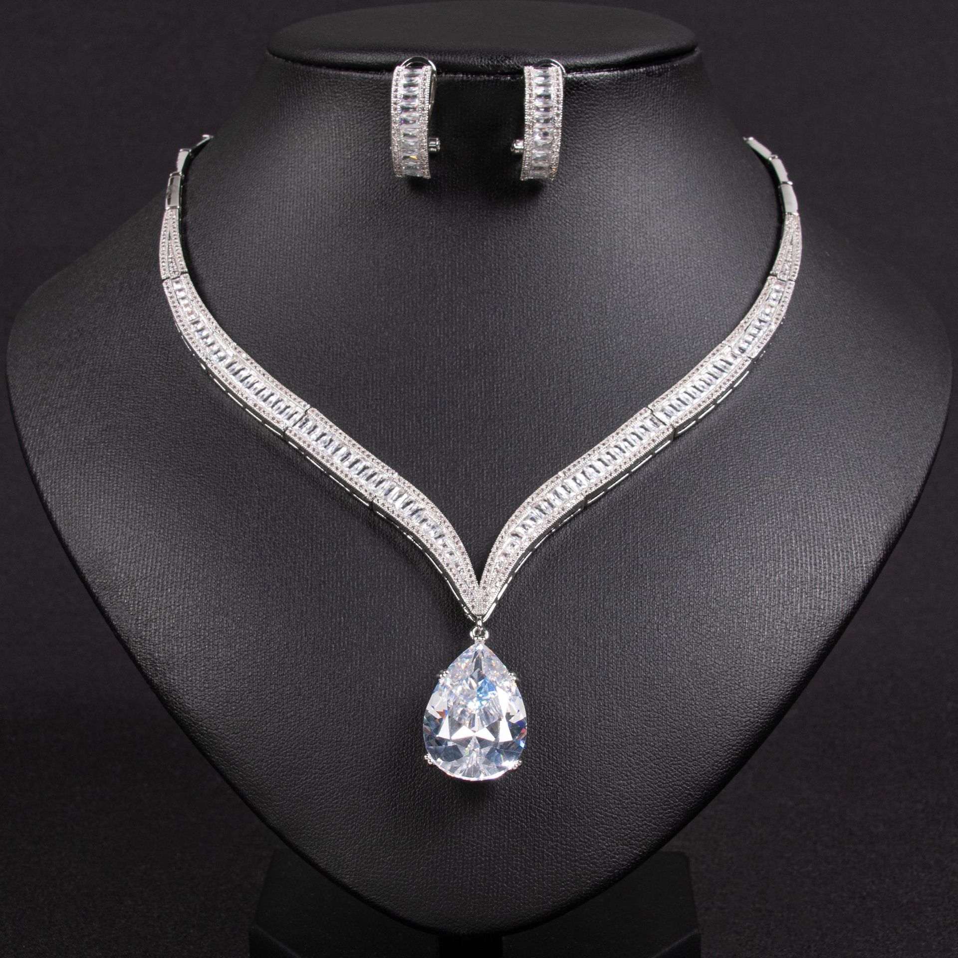 New zircon jewelry sets suitable for weddings