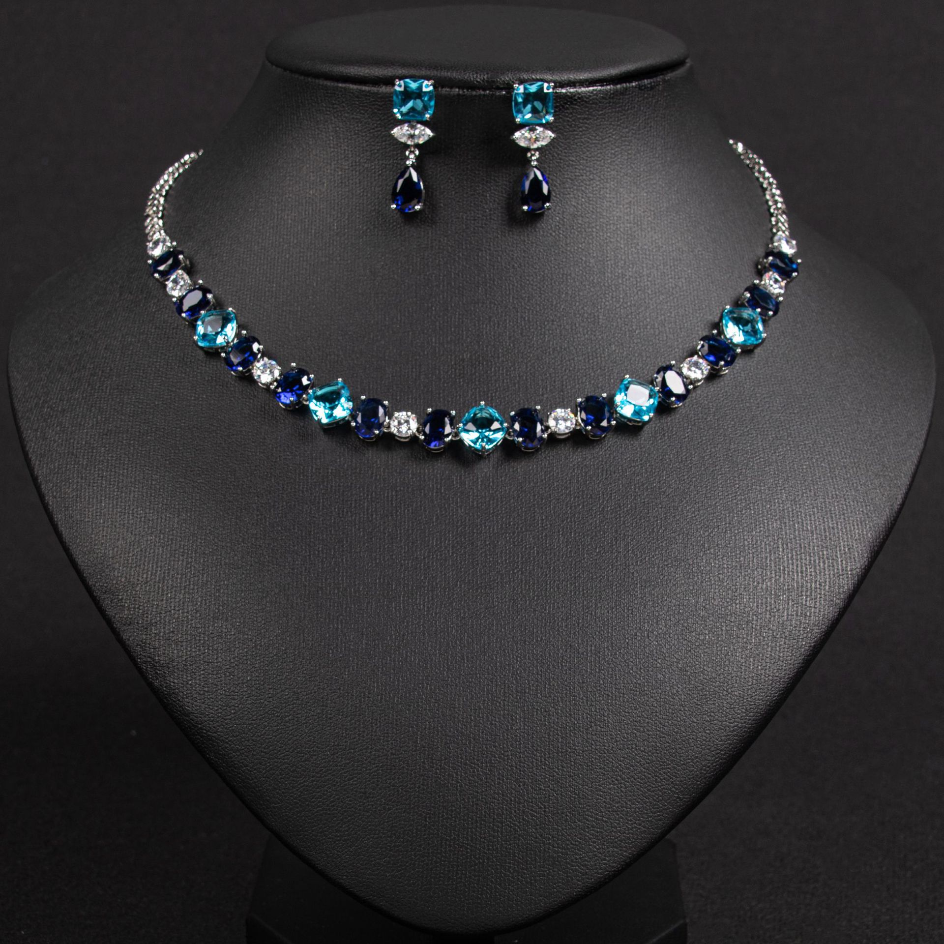 New zircon jewelry sets suitable for wholesale