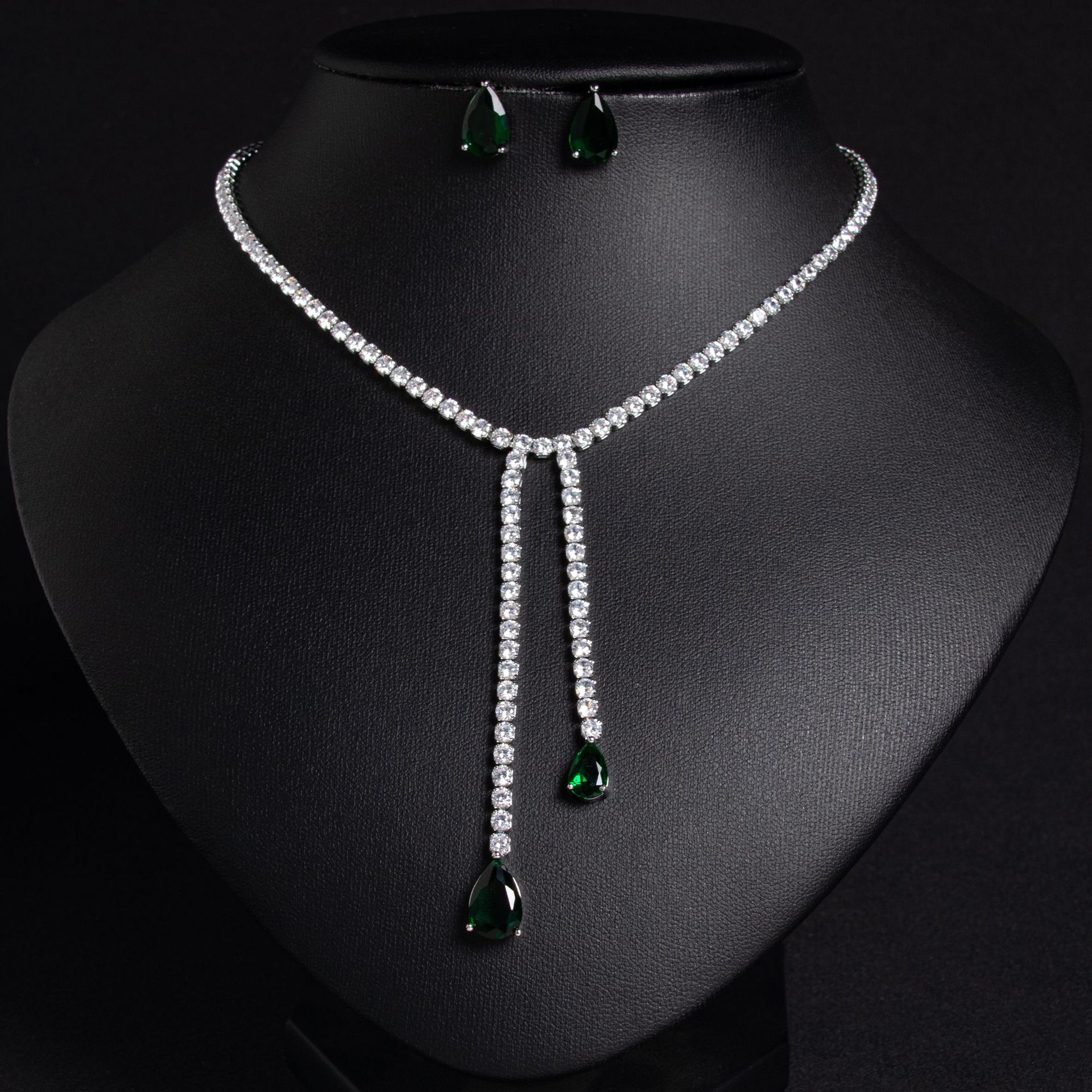 Zircon jewelry set