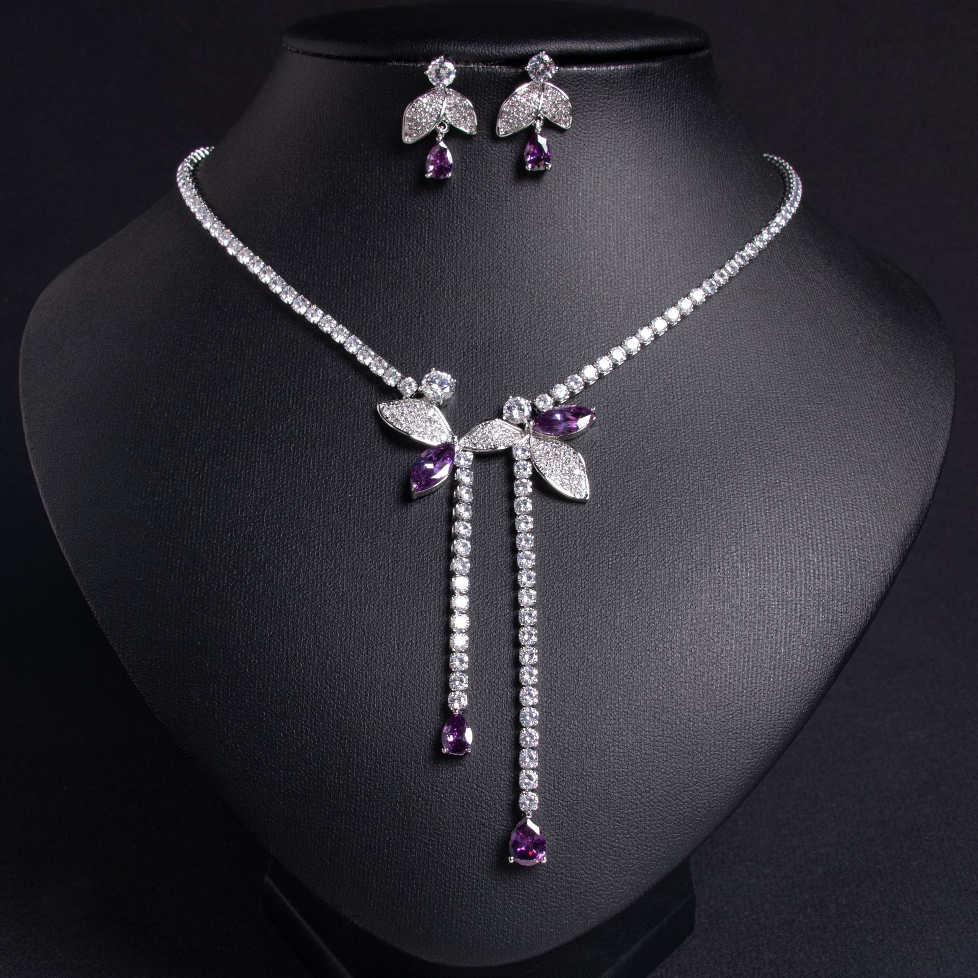 Elegant Crystal Necklace and Earring Set