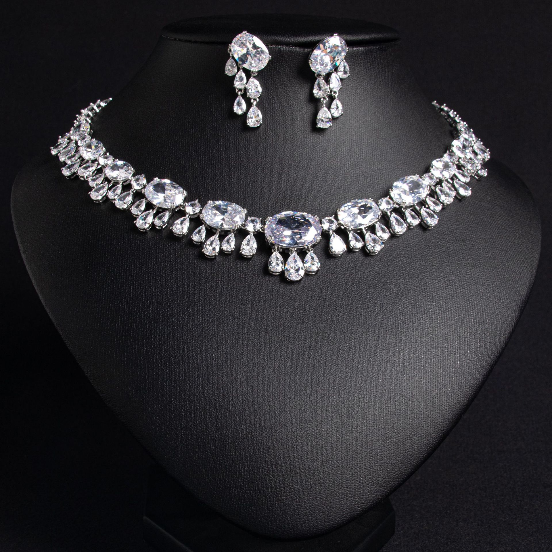 Zircon jewelry set