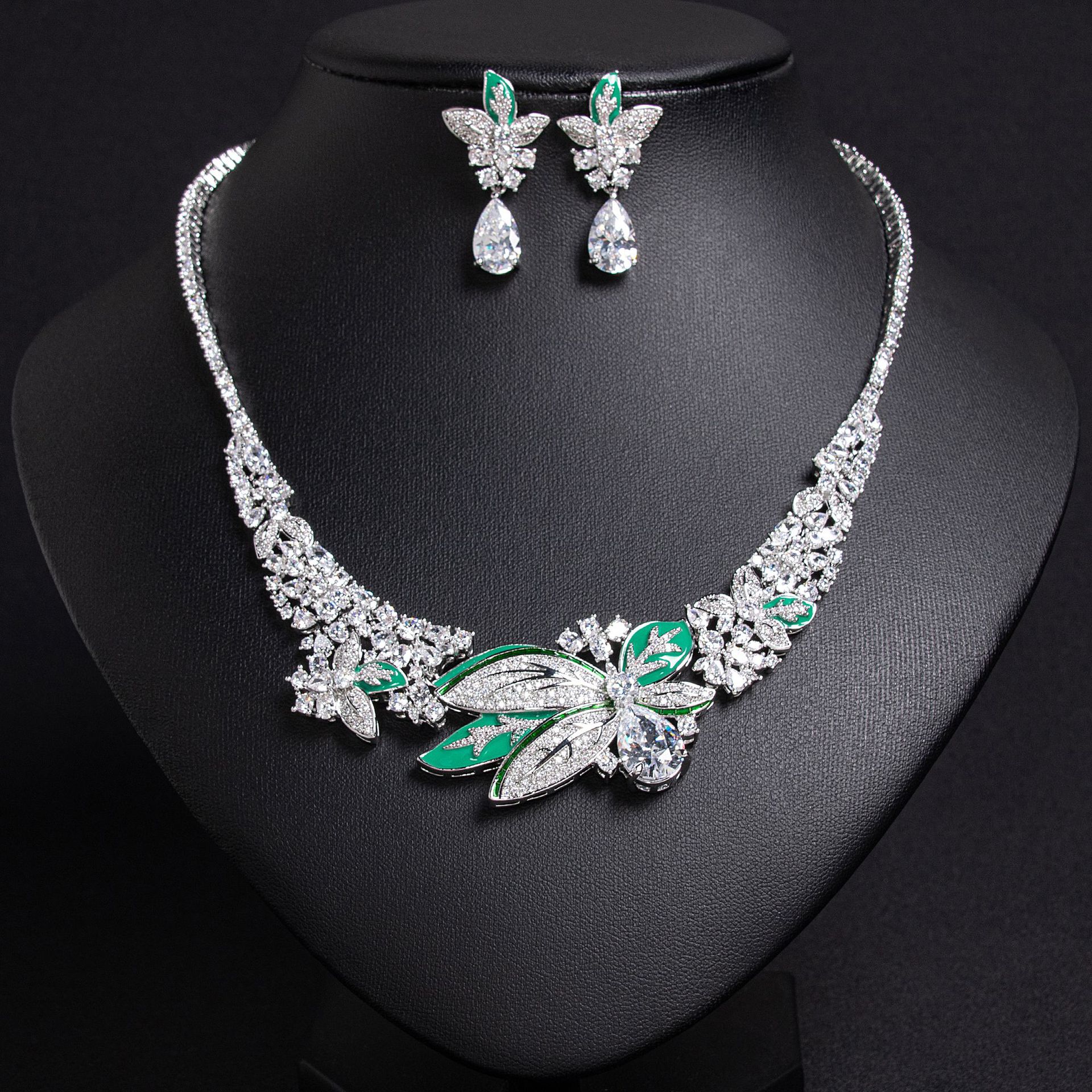 New Creative Enamel Floral Style Zirconia Necklace and Earring Set