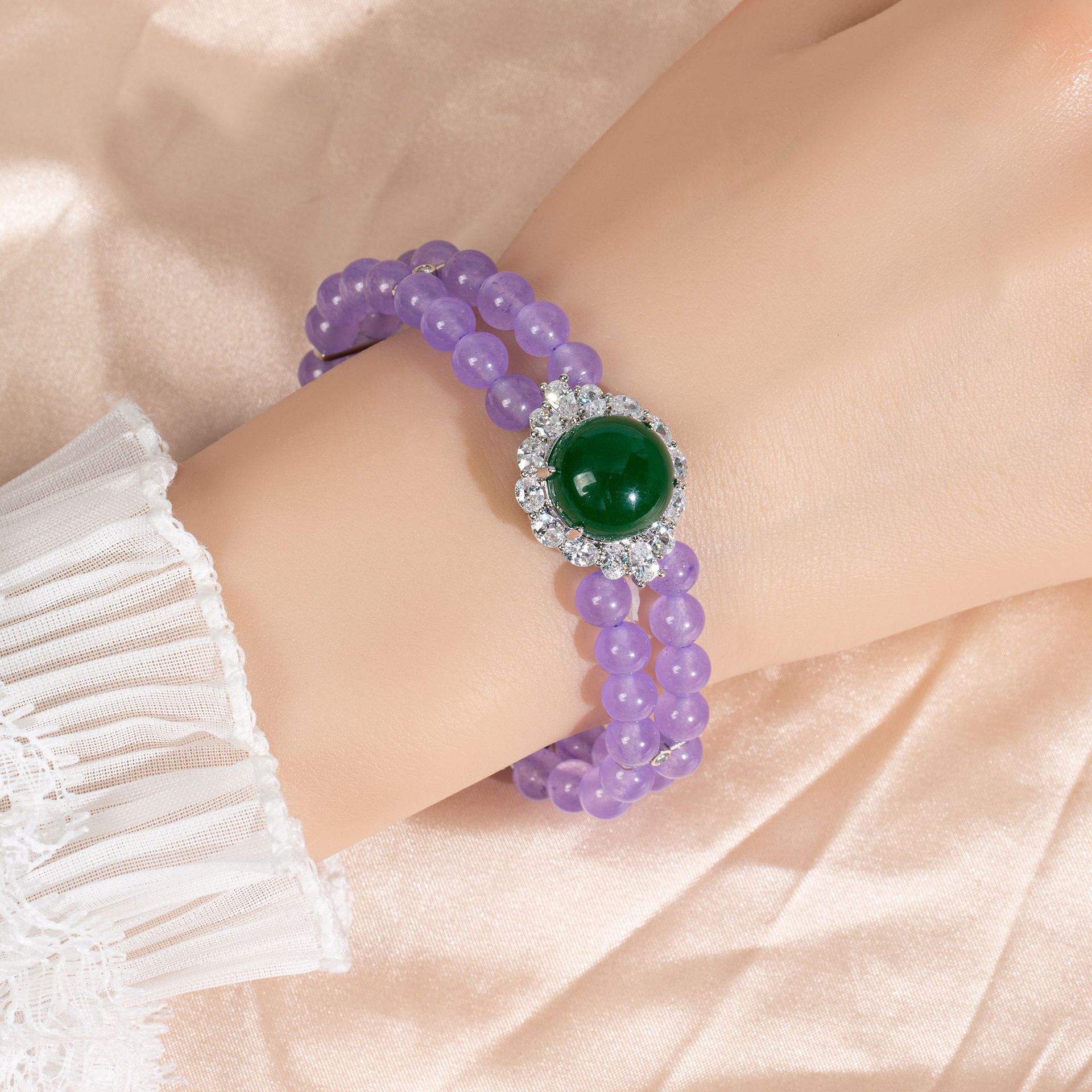 New elegant zircon bracelet