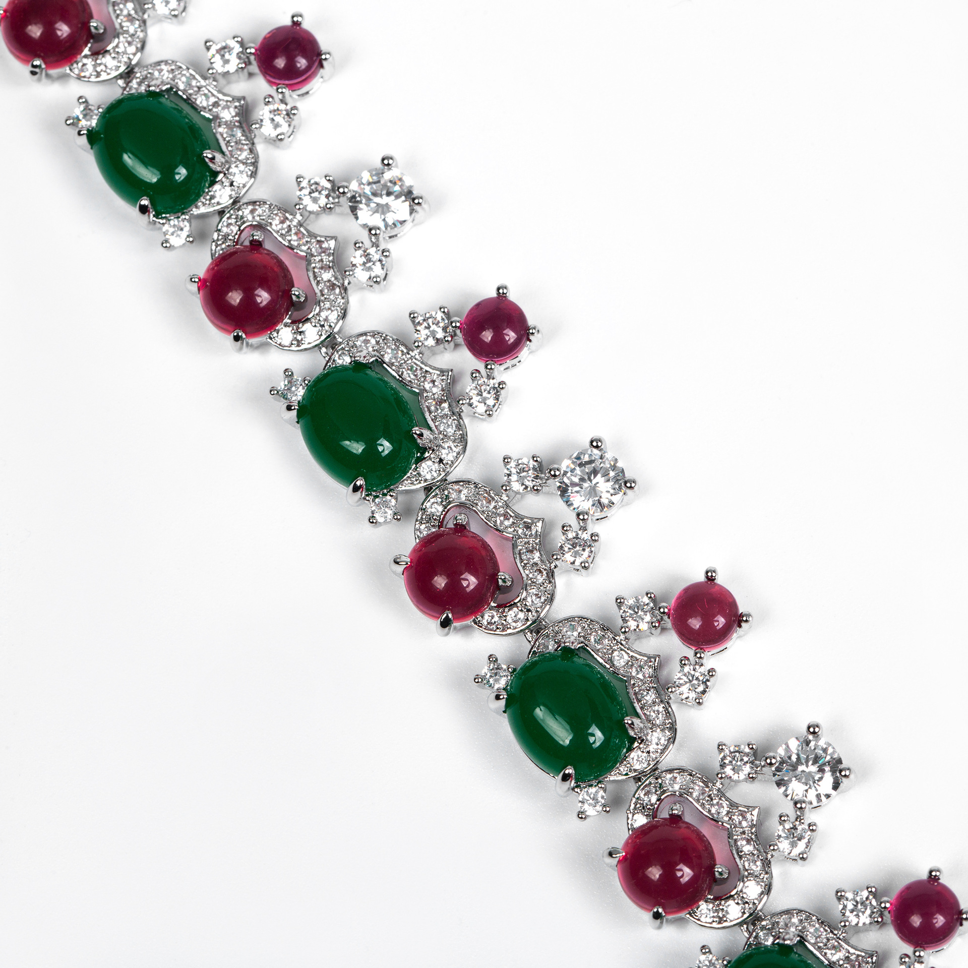 New zircon bracelet suitable for parties