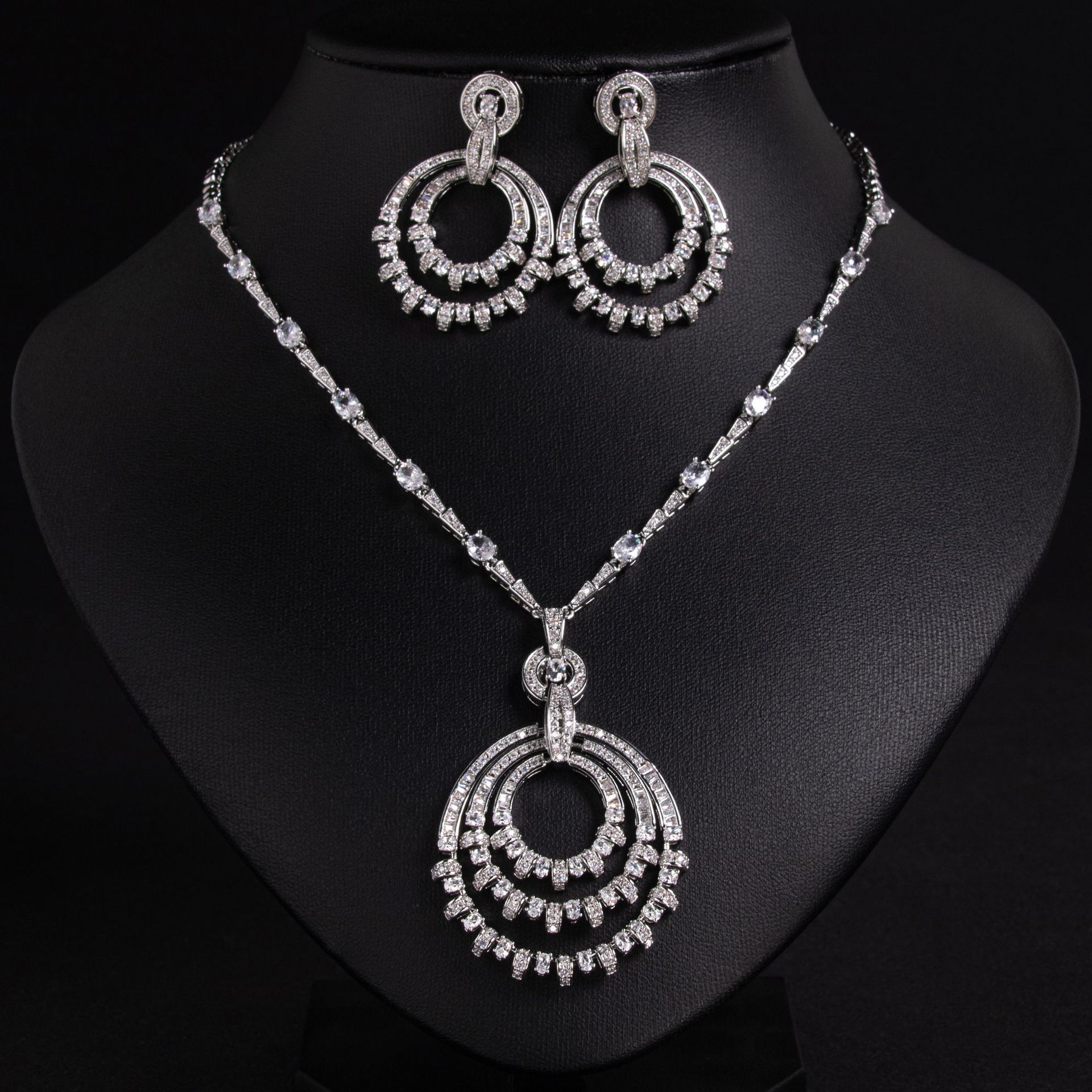 Zircon jewelry set