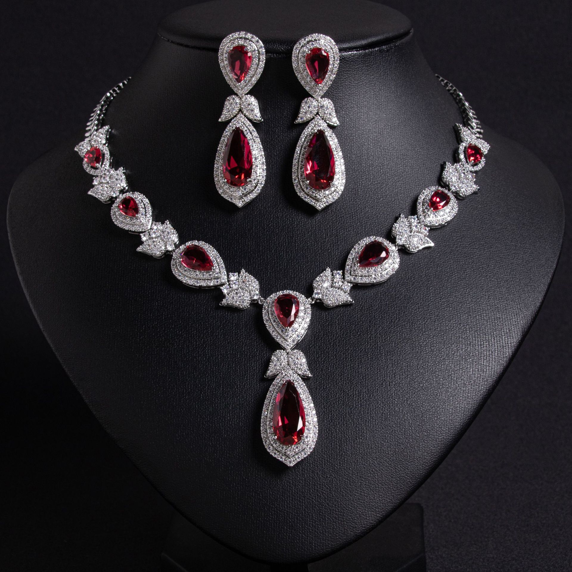 Zircon jewelry set