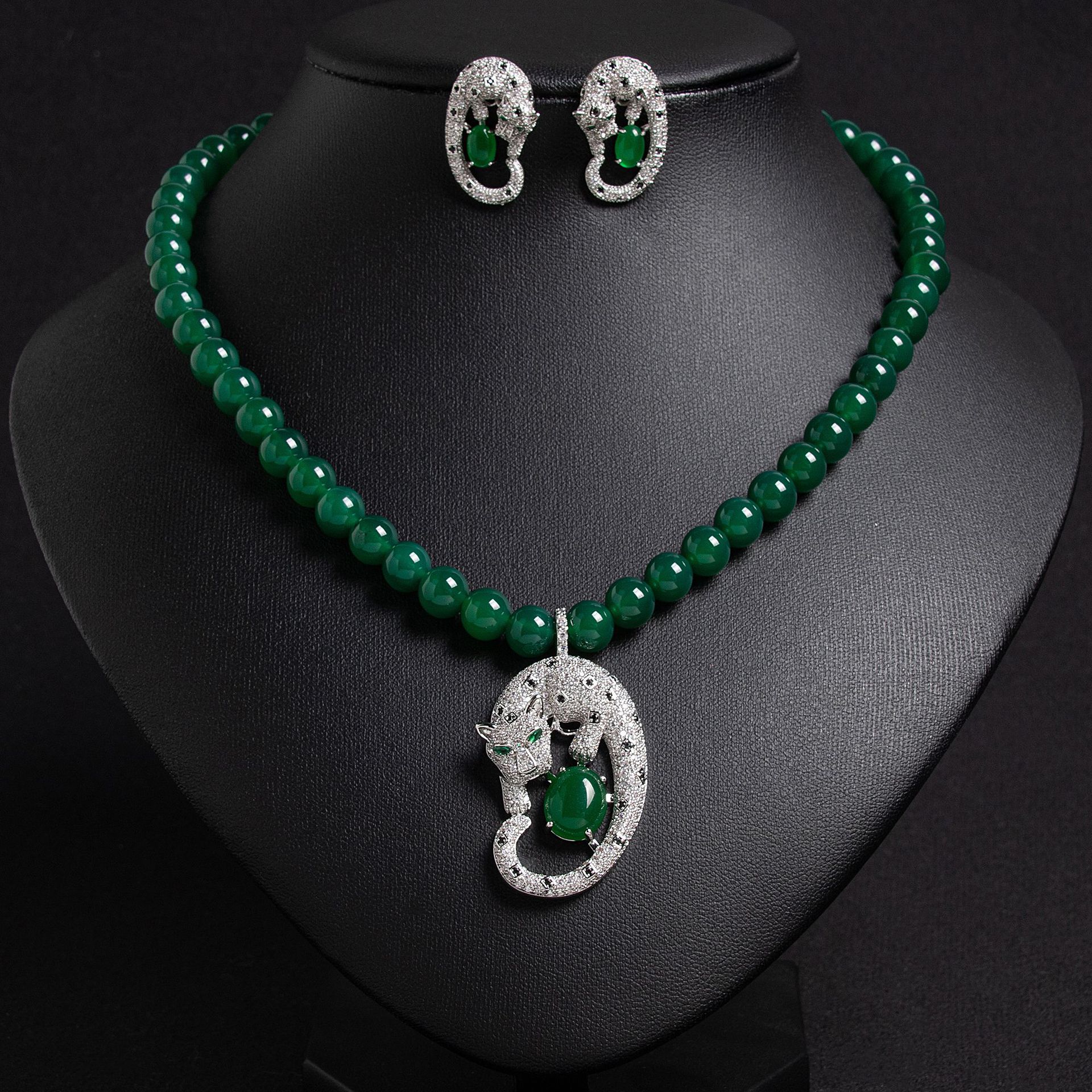 Zircon jewelry set