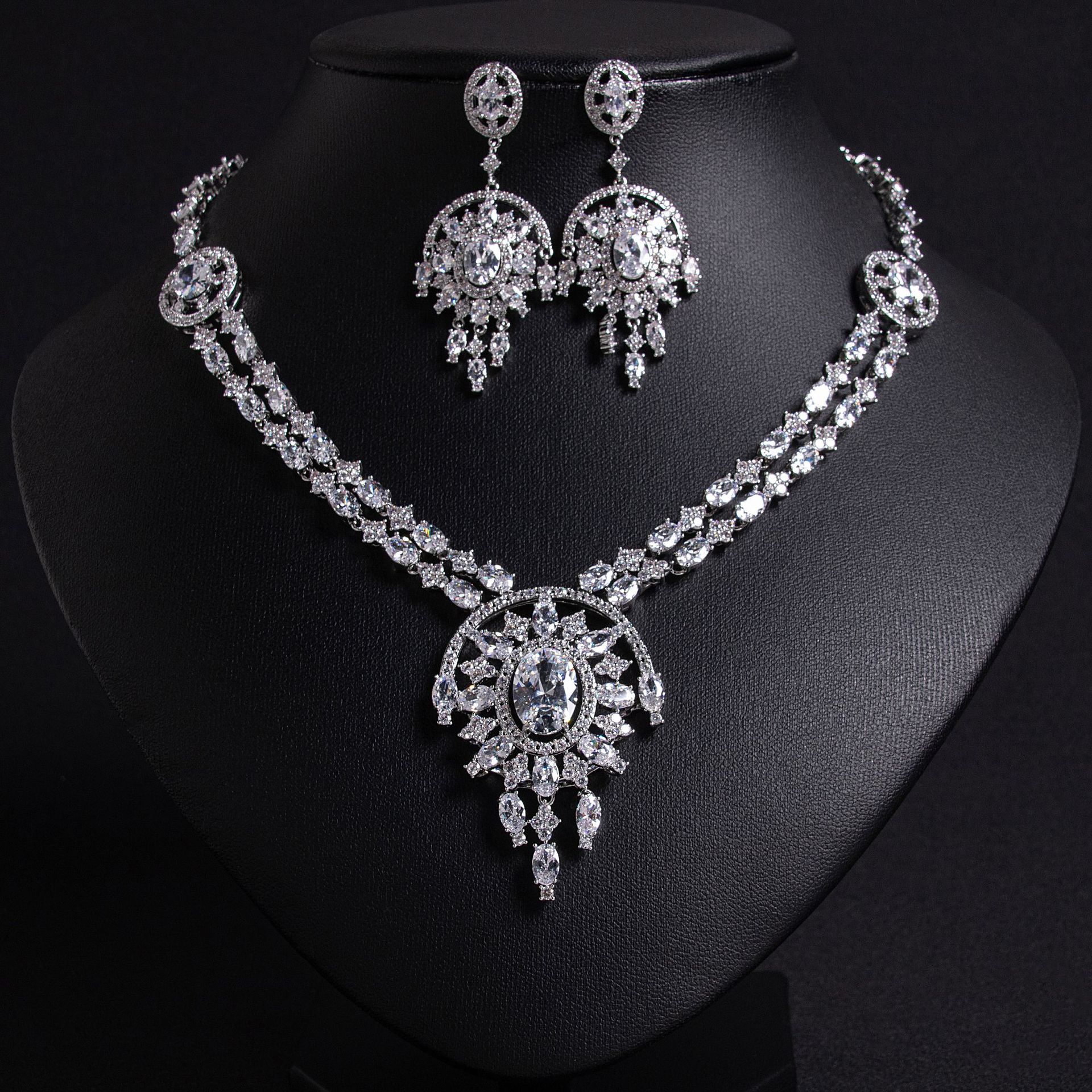 Zircon jewelry set