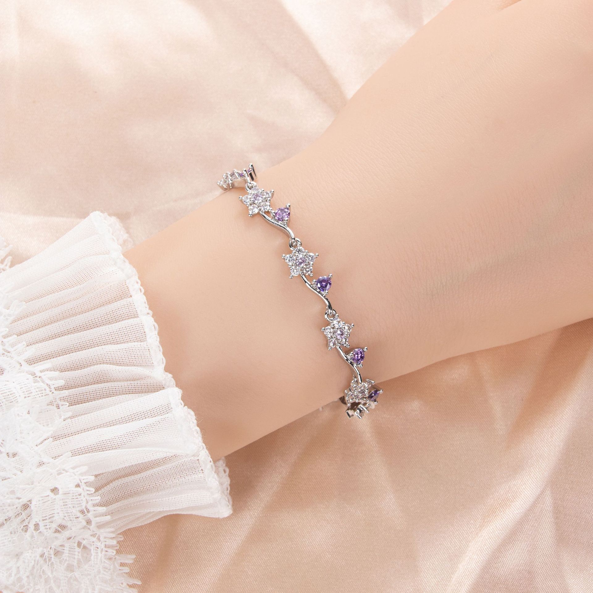 New creative branch zircon bracelet