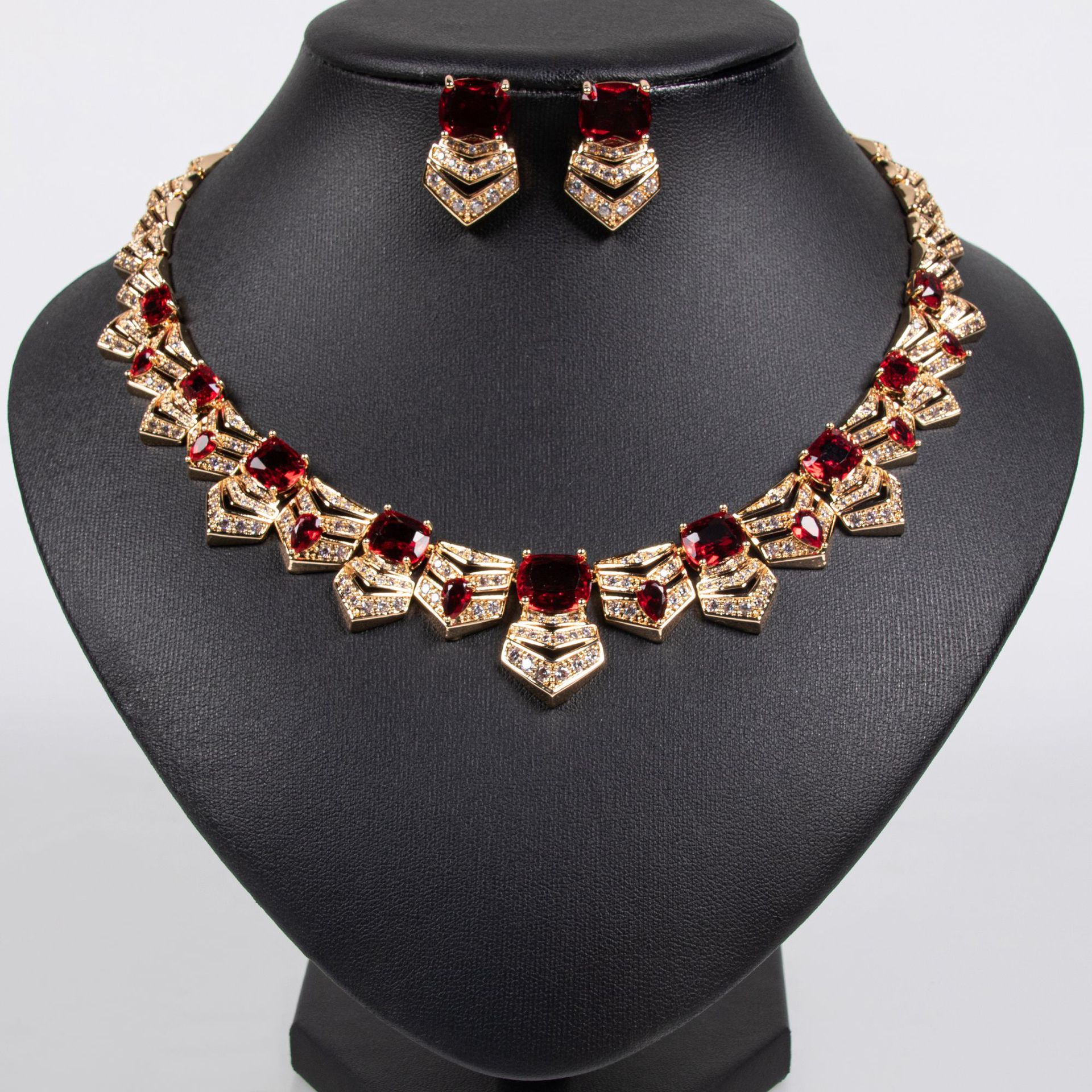 New zircon jewelry sets suitable for weddings