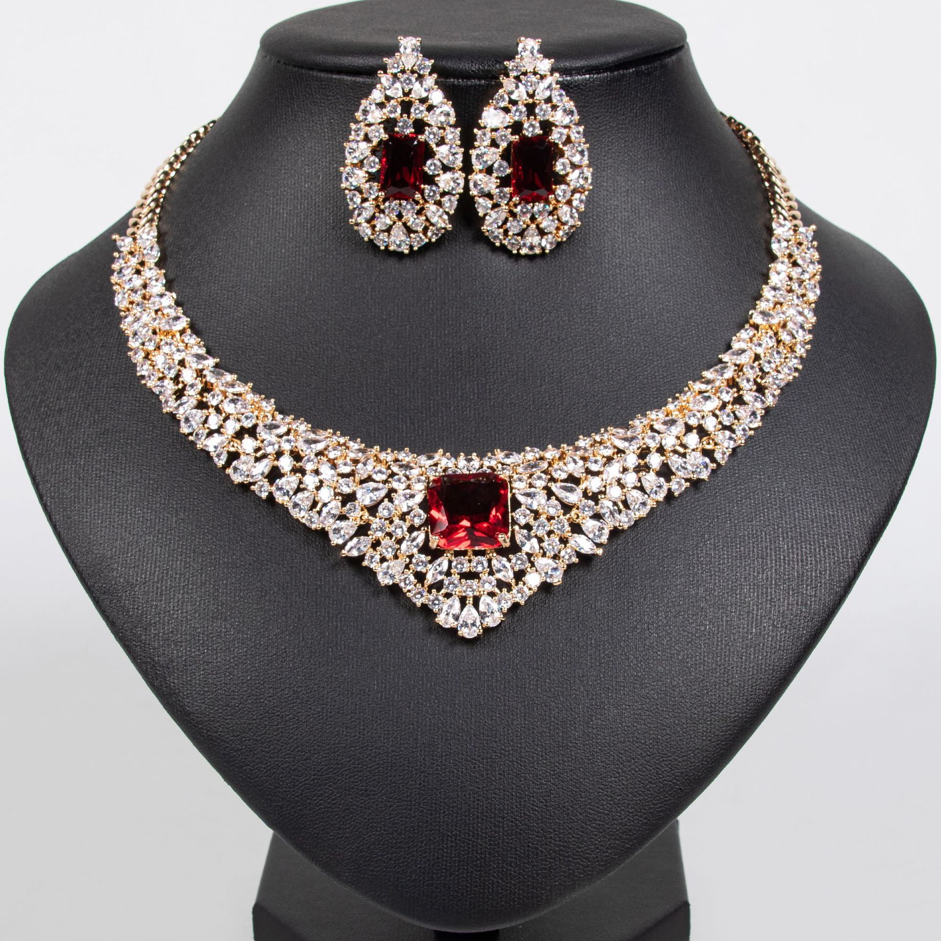 Zircon jewelry set
