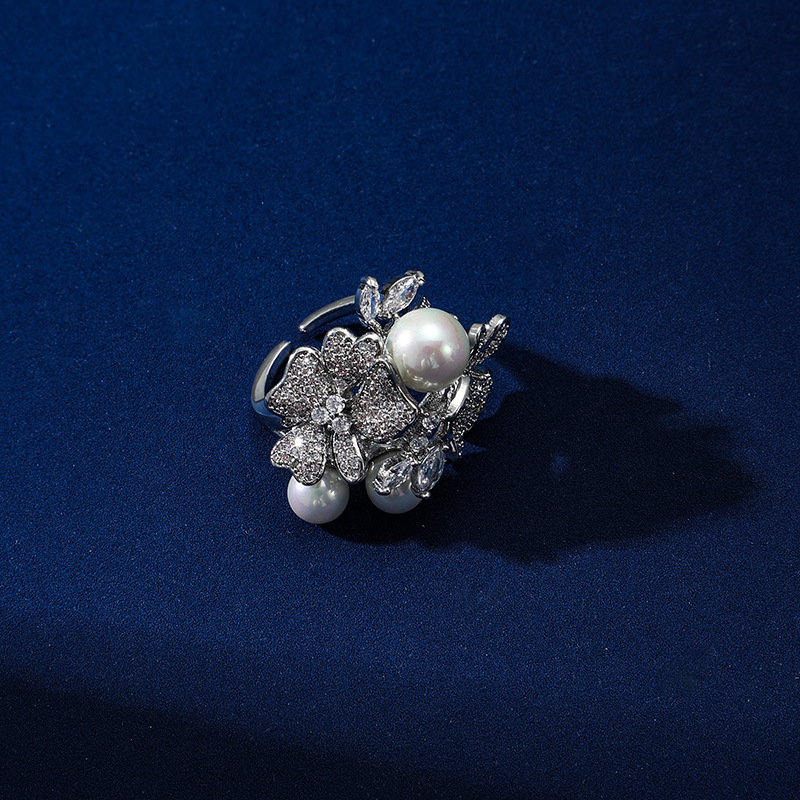 New high quality elegant floral zircon ring