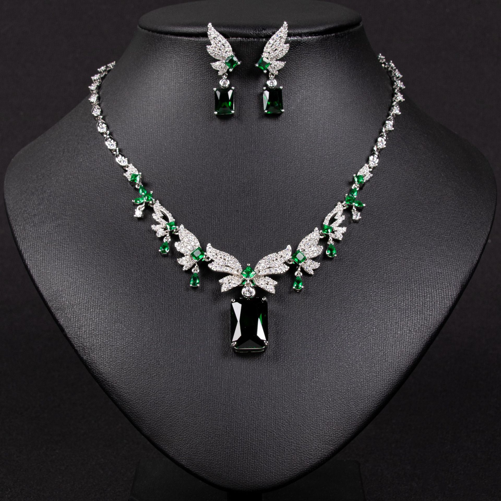 New Winged Zircon Jewelry Set