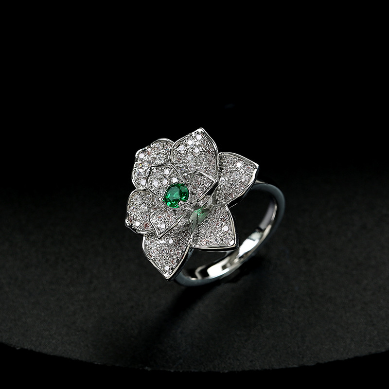 New high quality flower zircon ring