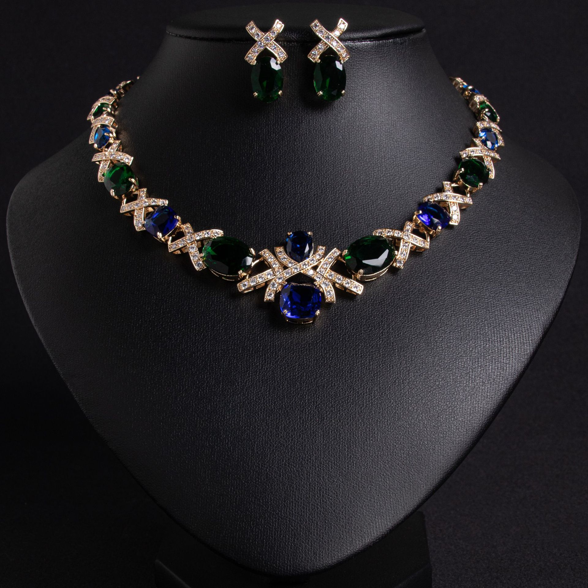 New elegant zircon jewelry set