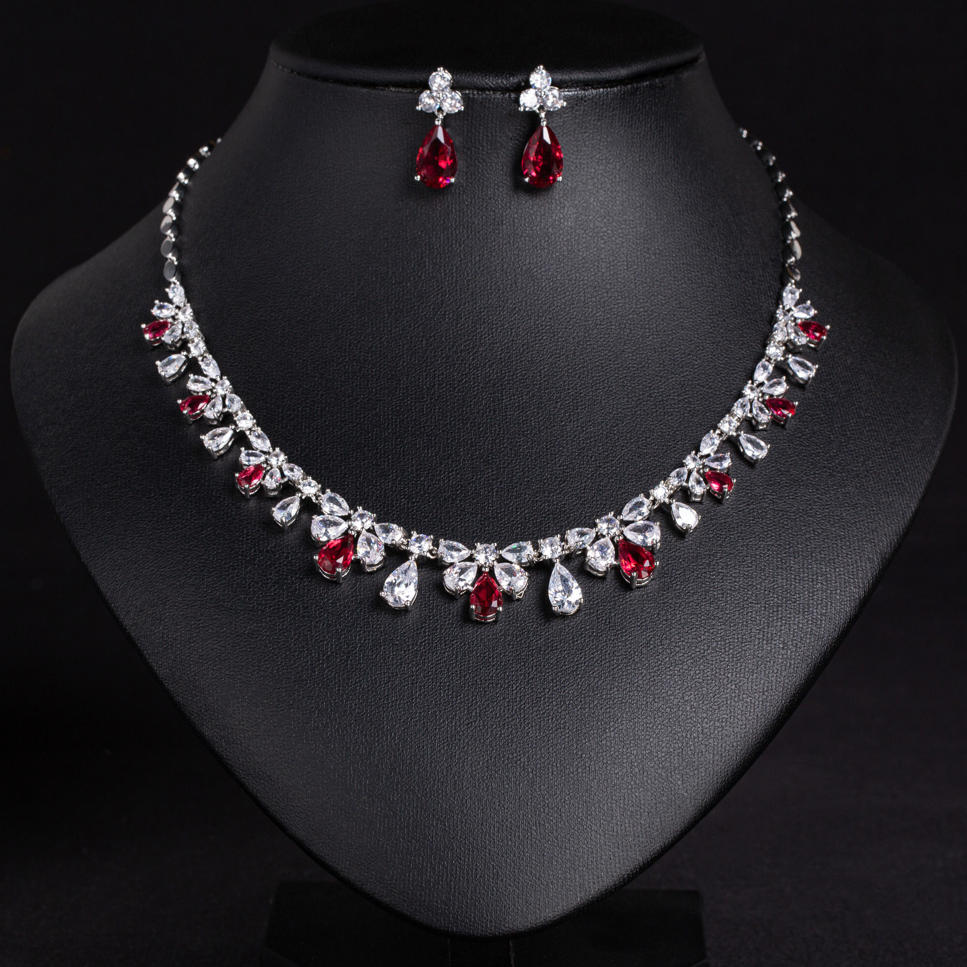 New elegant zircon jewelry set