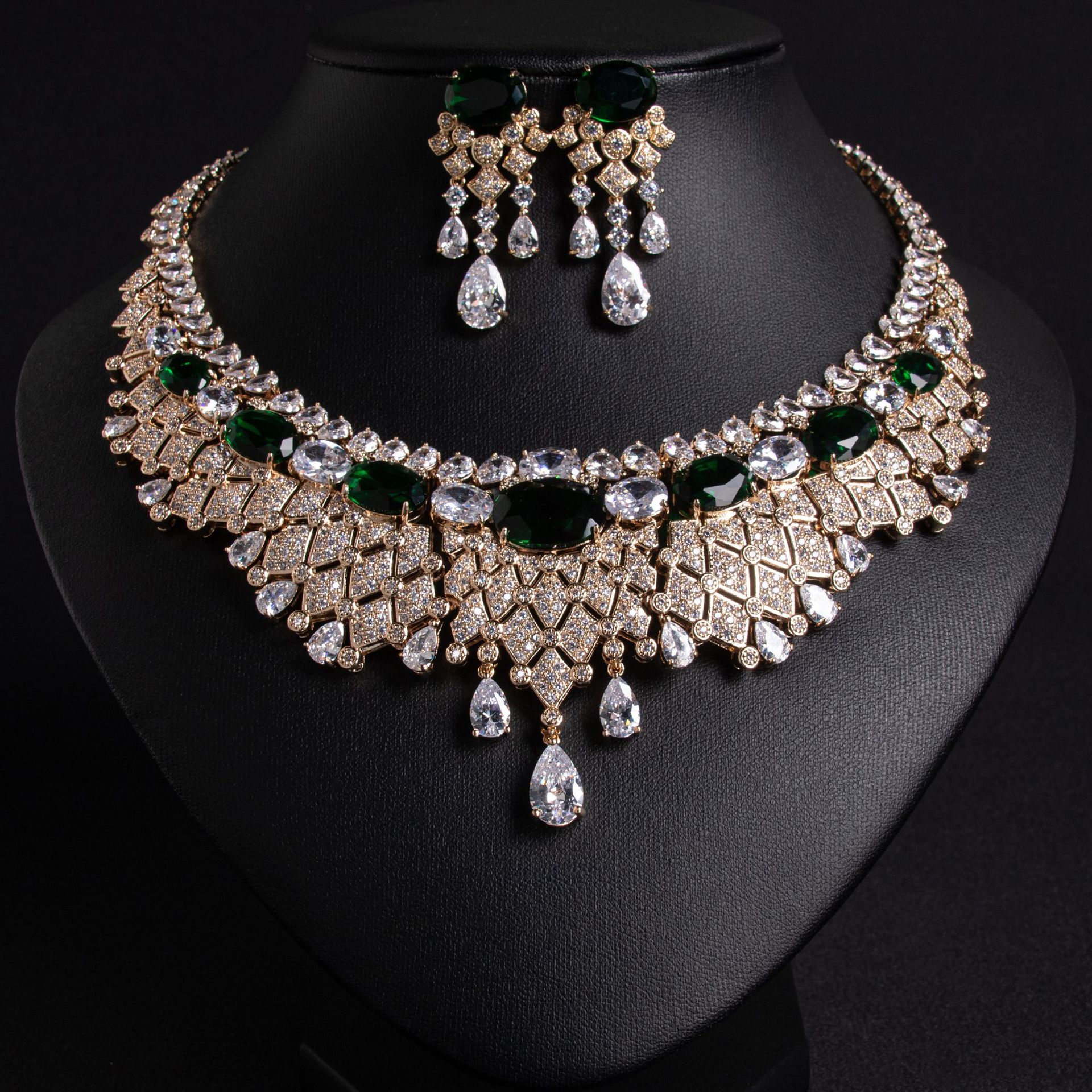 New zircon jewelry sets suitable for weddings