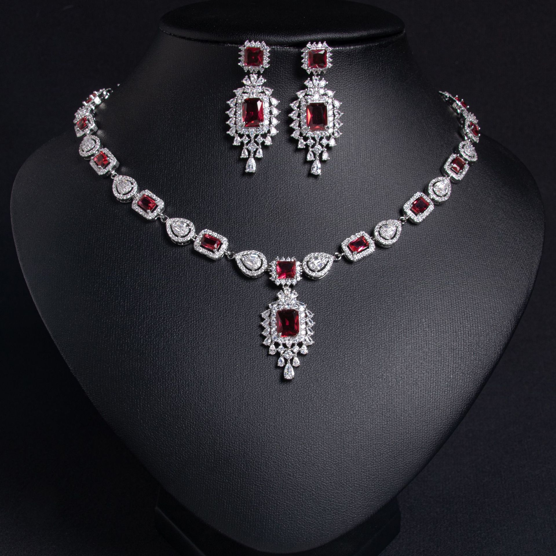 Zircon jewelry set