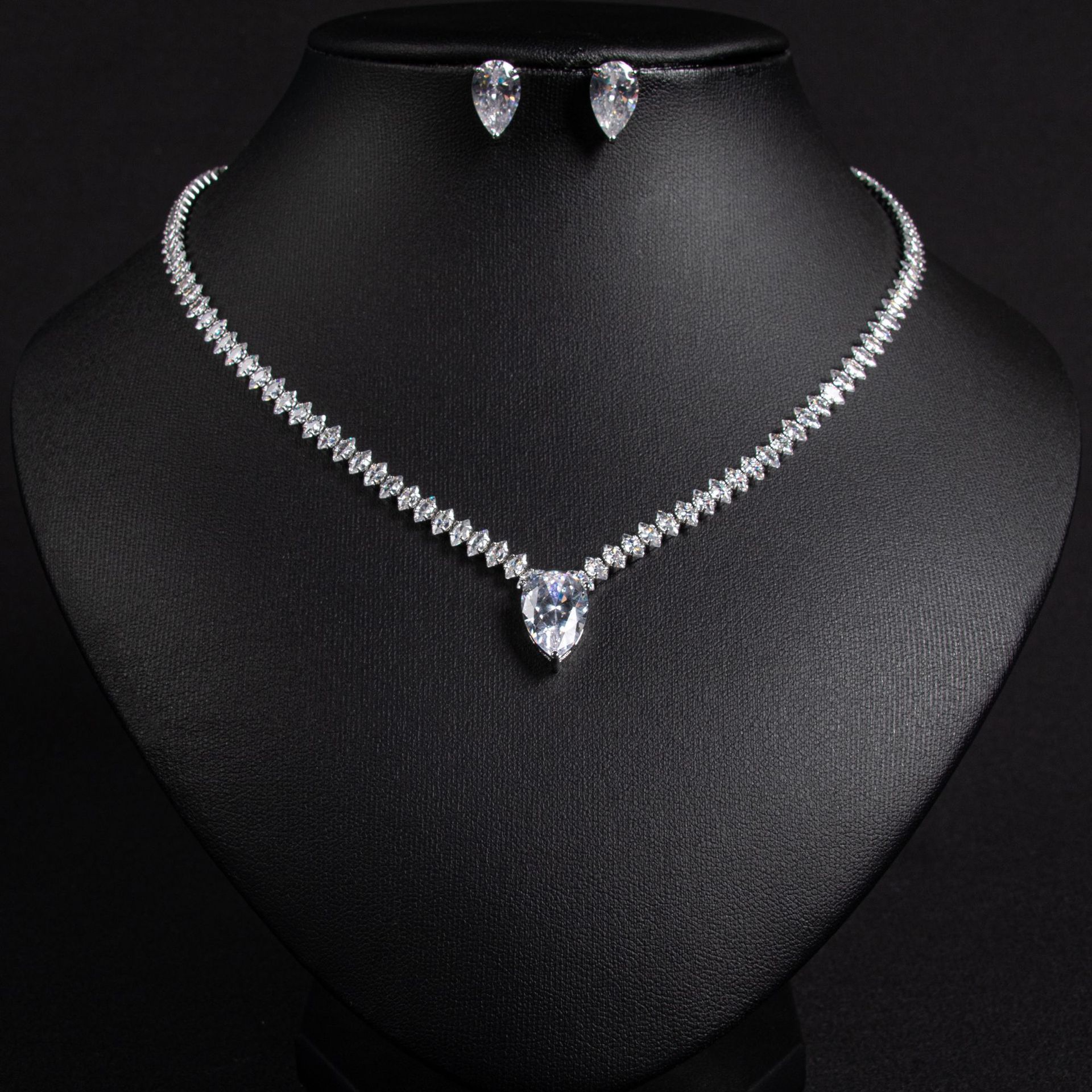 Zircon jewelry set