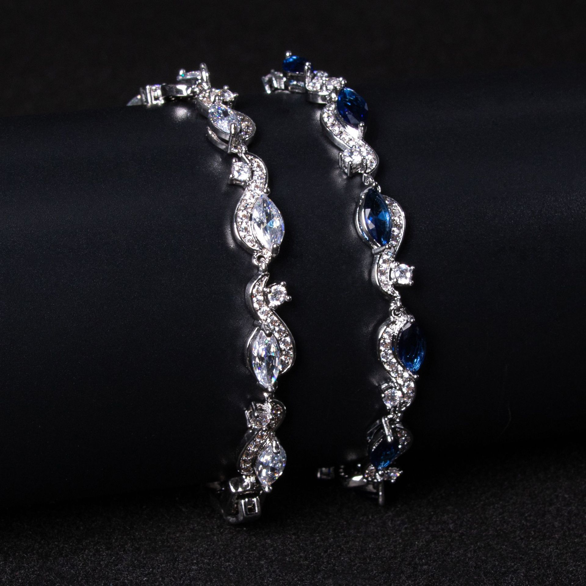New high quality zircon bracelet