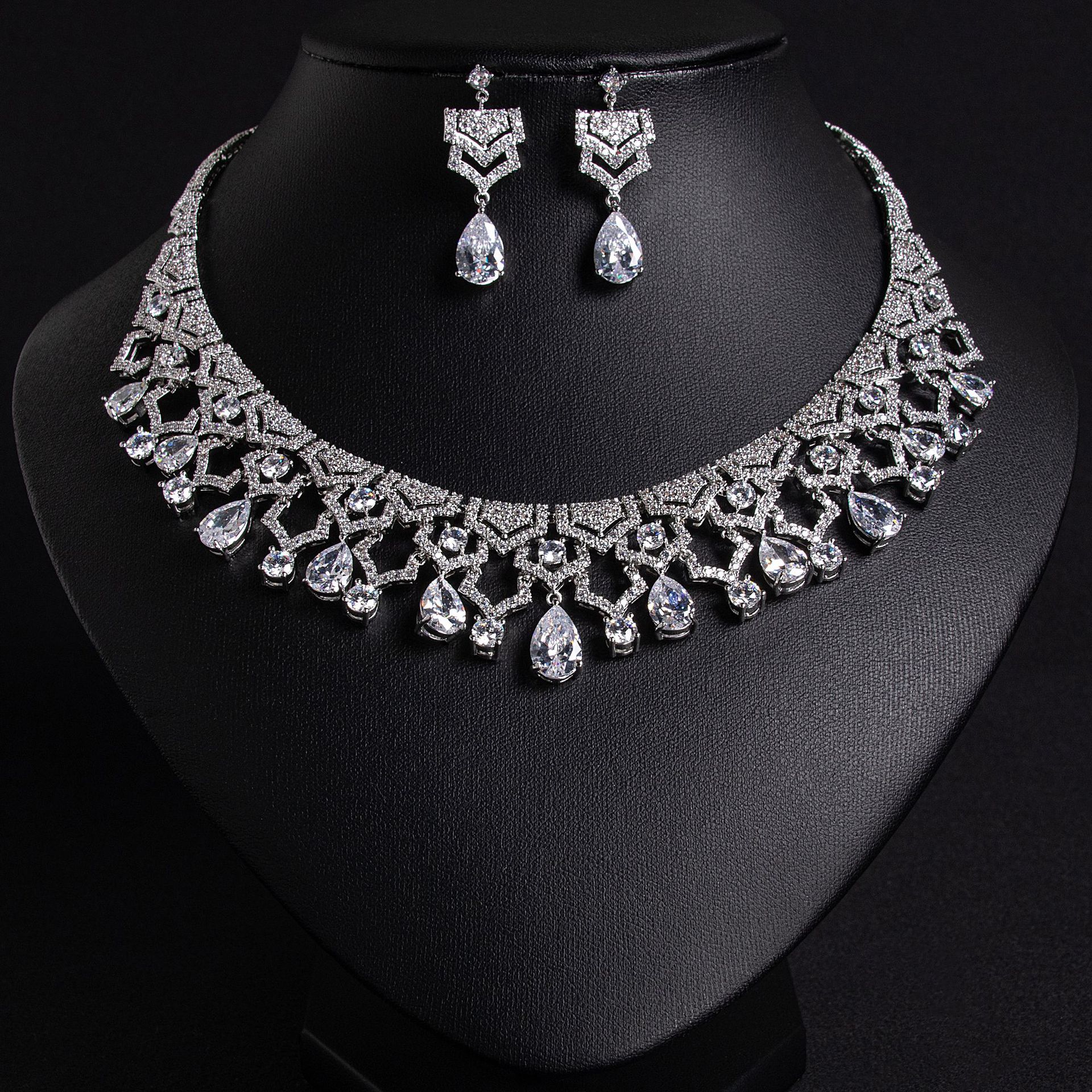 Zircon jewelry set