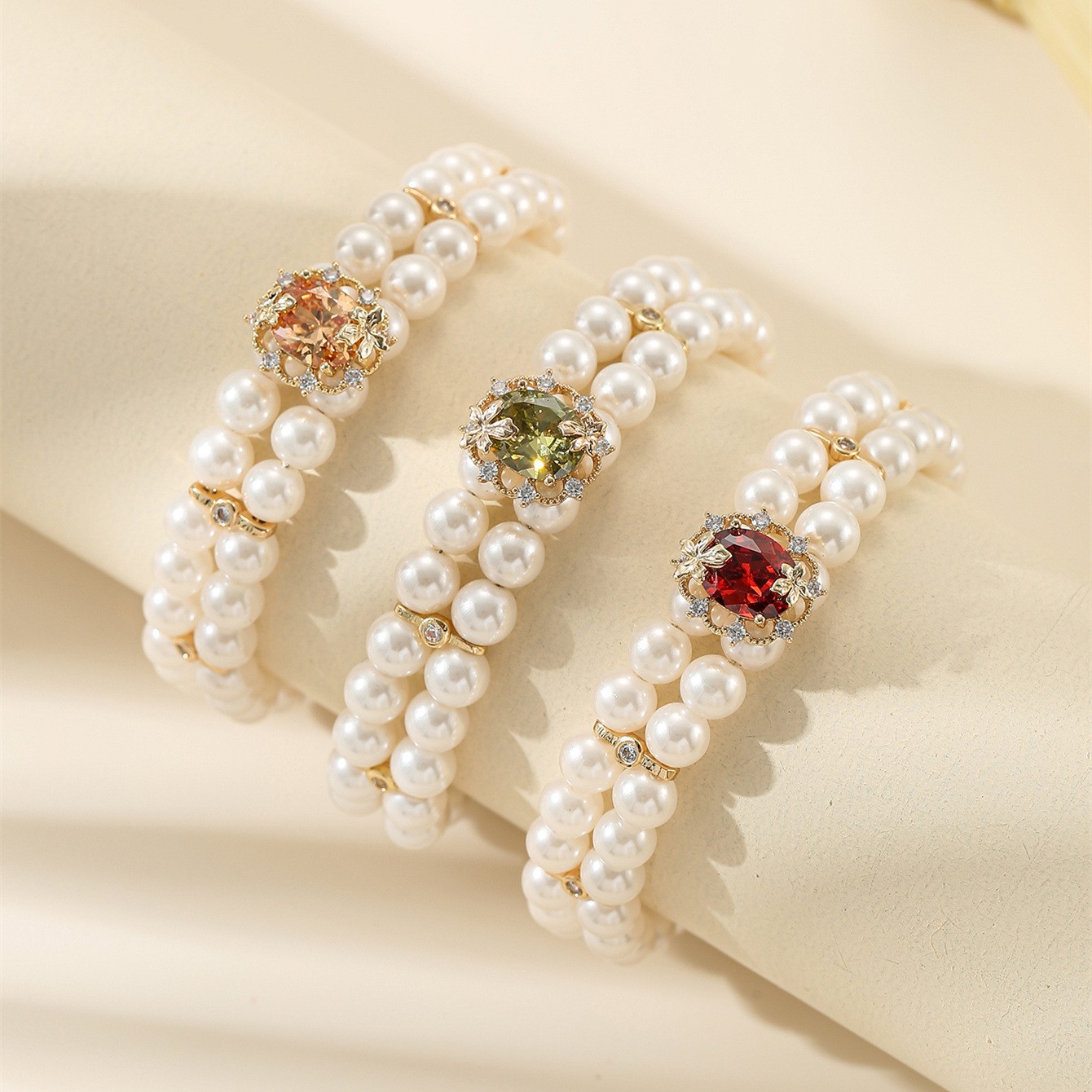 New elegant zircon bracelet