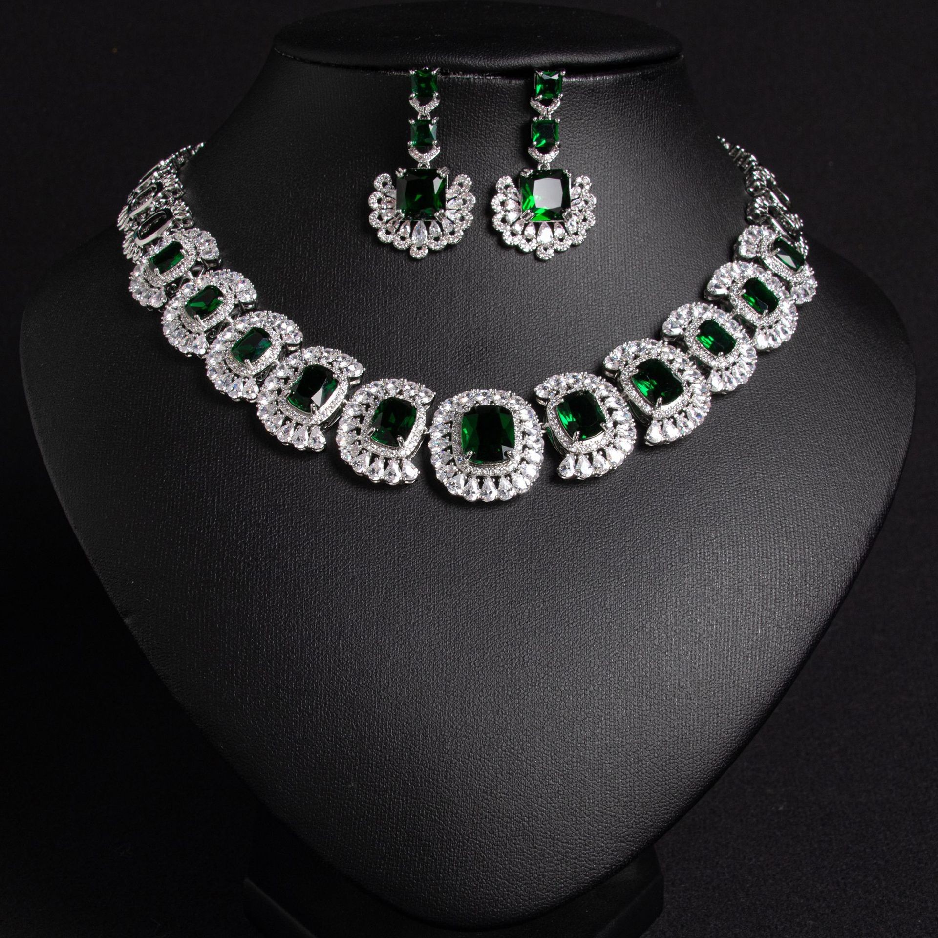Zircon jewelry set