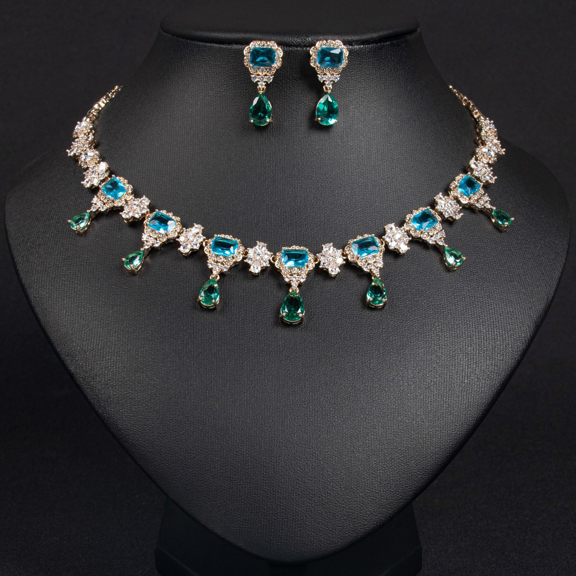 Zircon jewelry set
