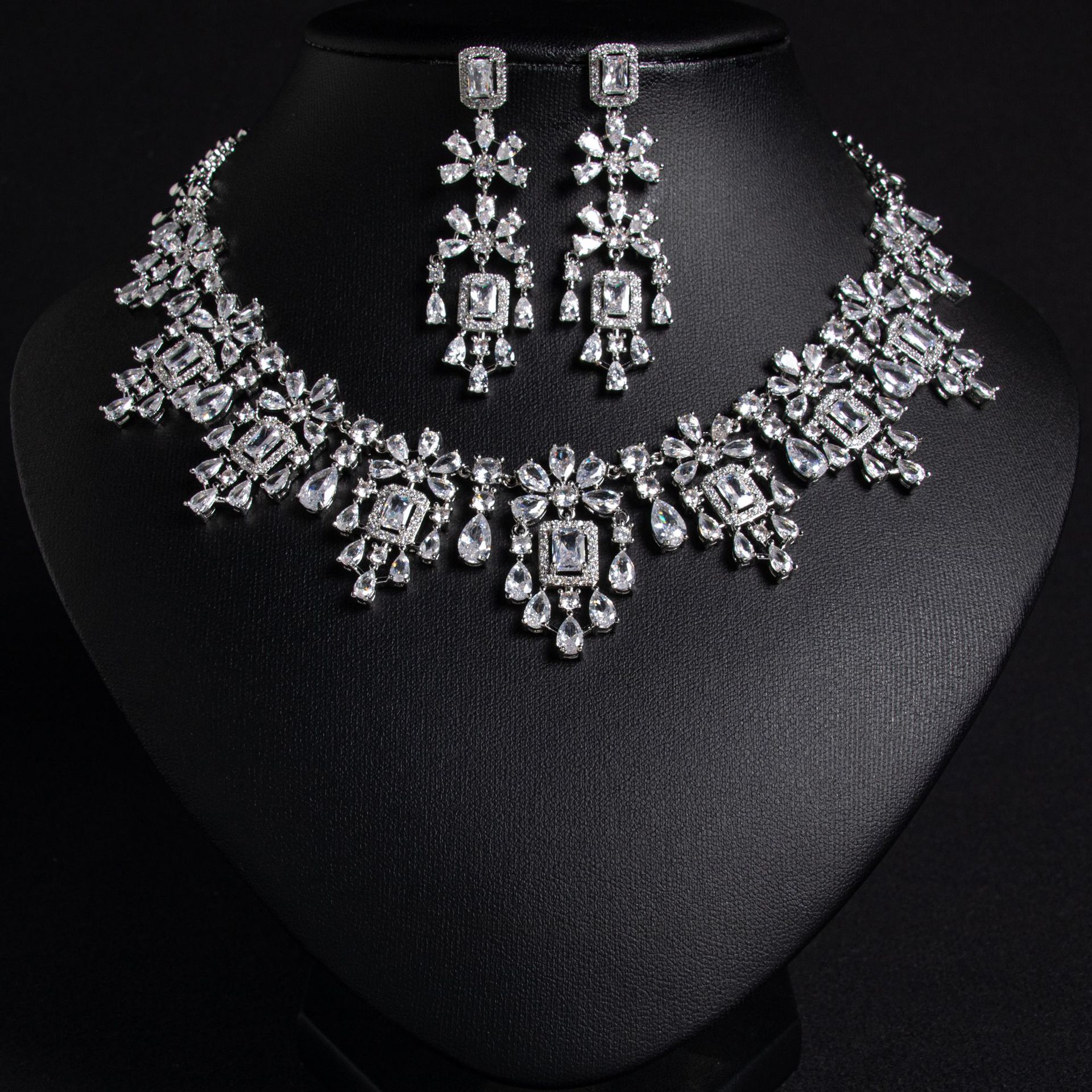 Zircon jewelry set