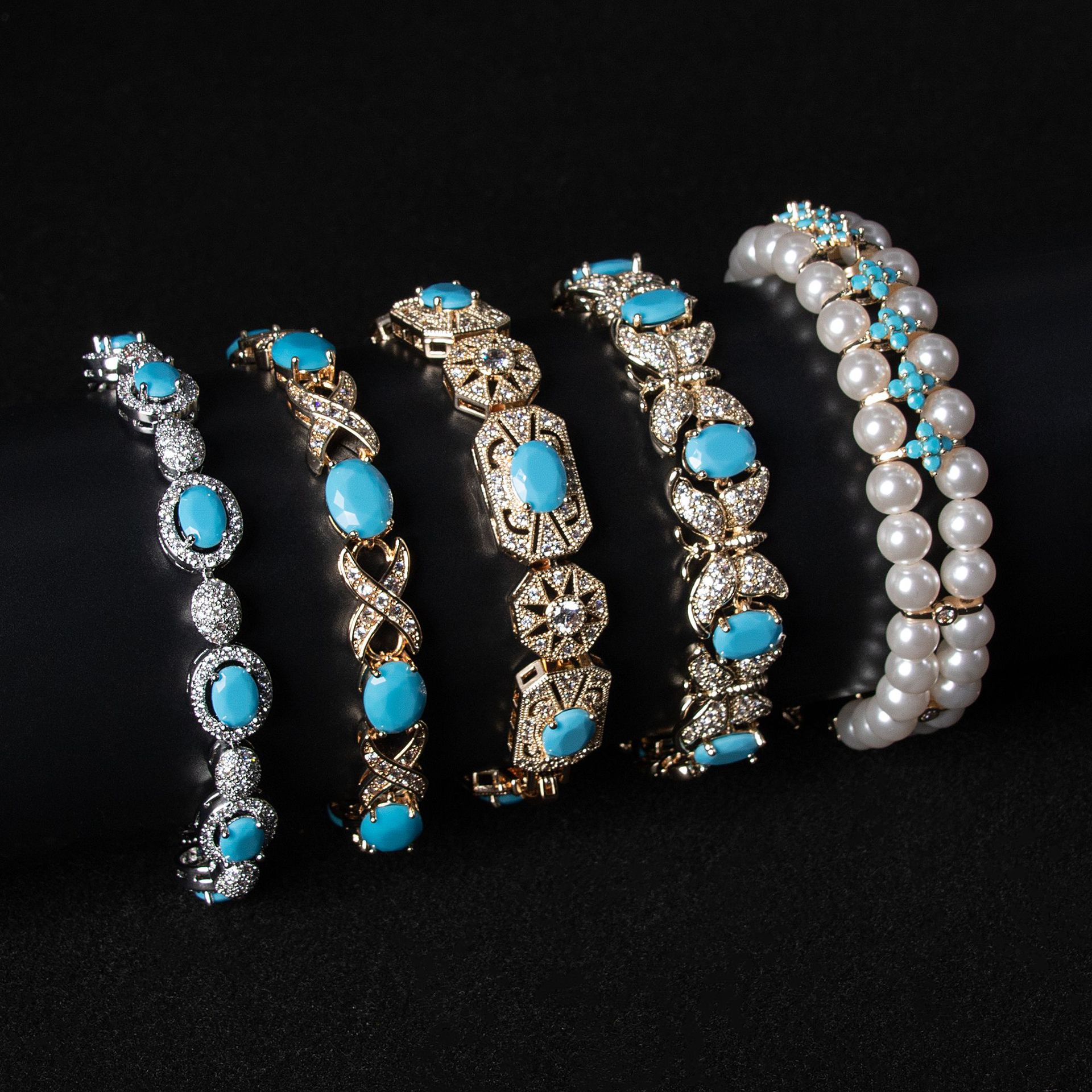 New zircon bracelet suitable for parties