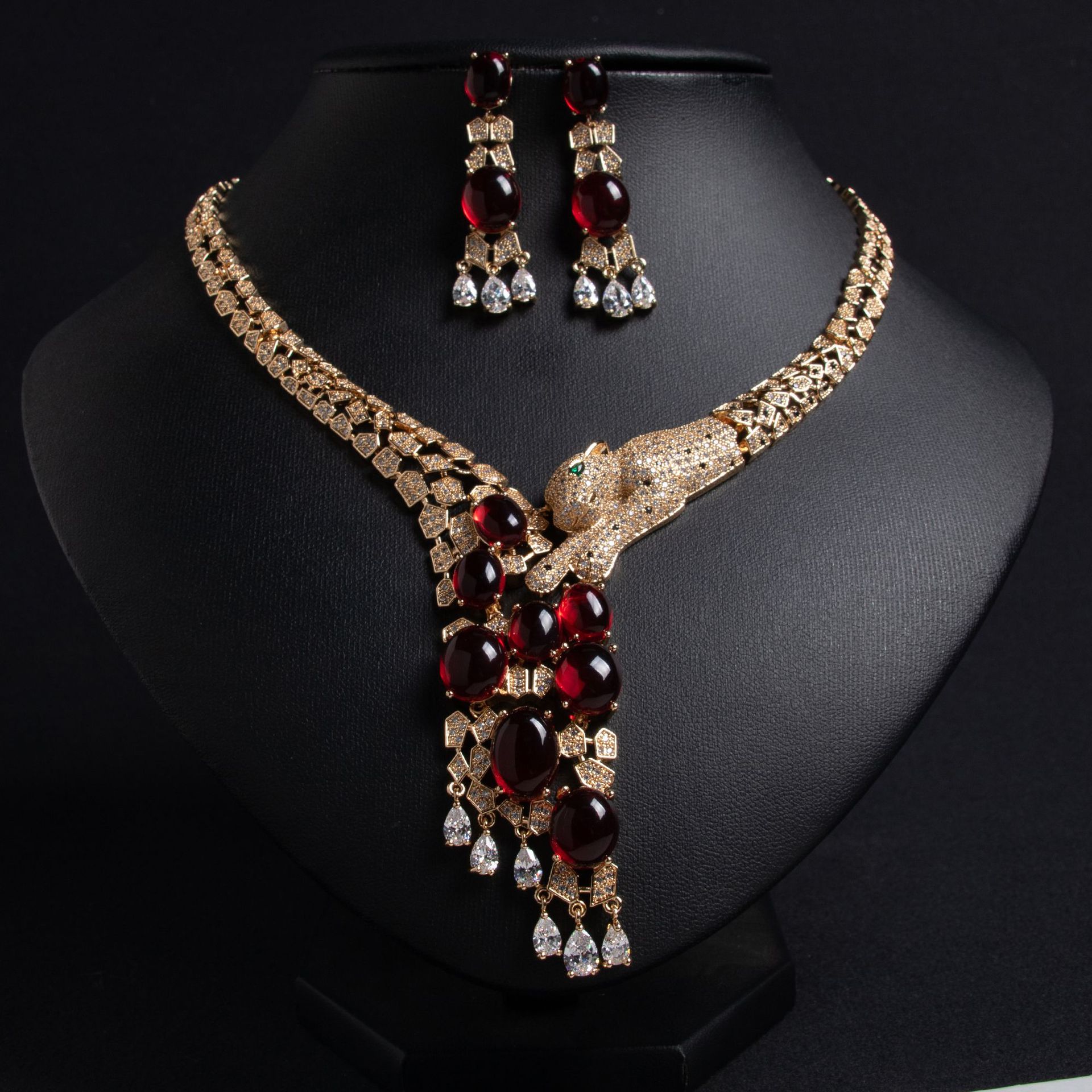 Zircon jewelry set