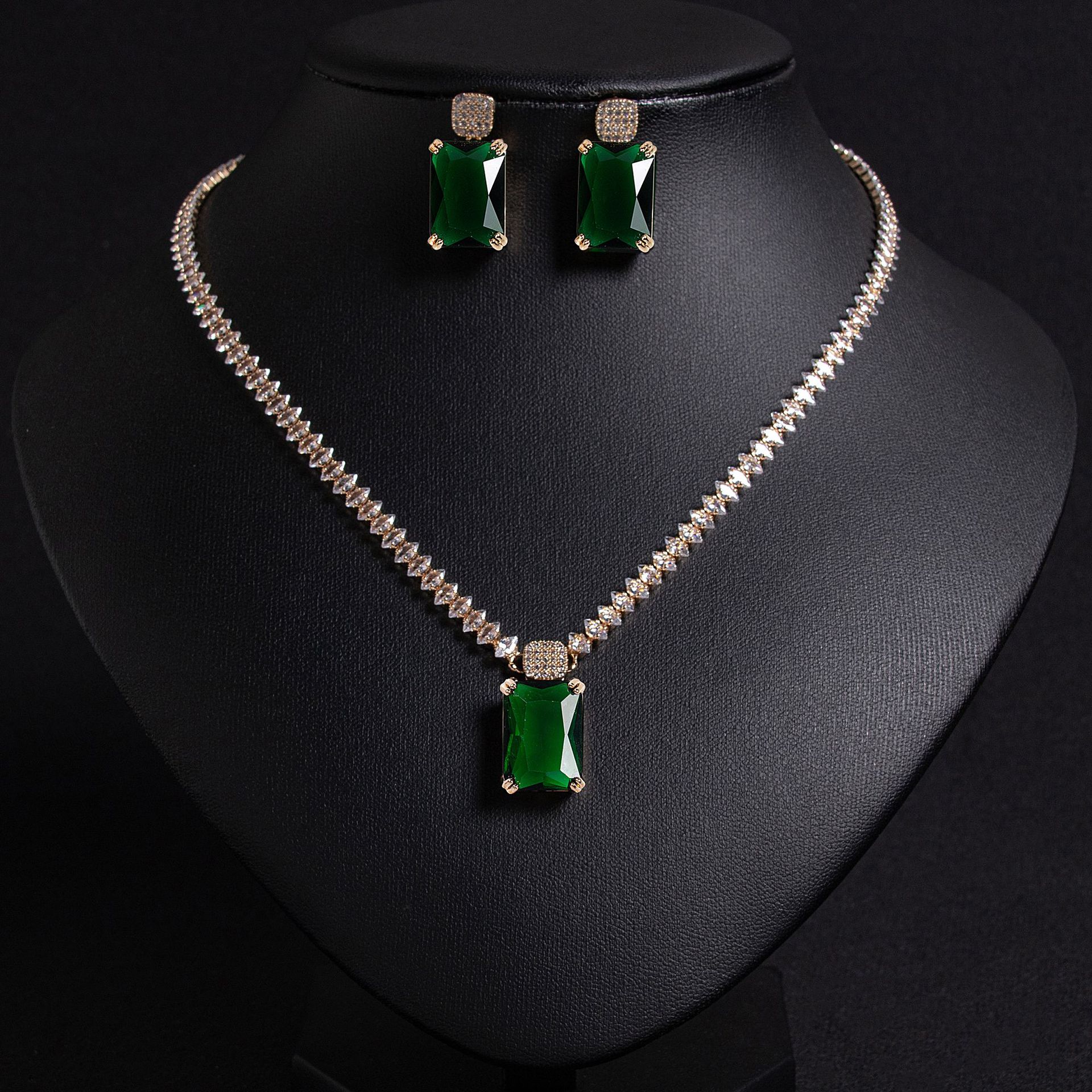 Zircon jewelry set
