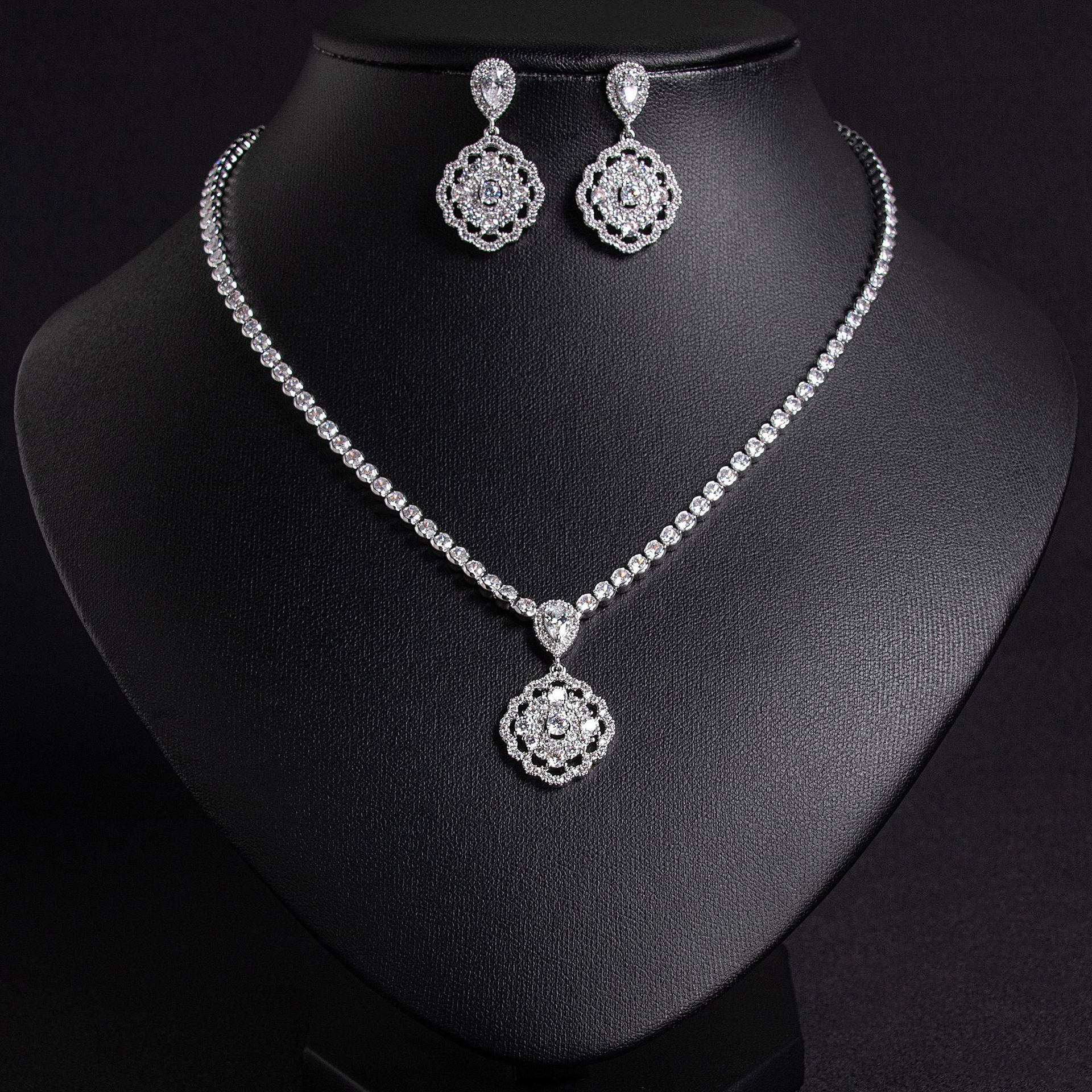 Zircon jewelry set