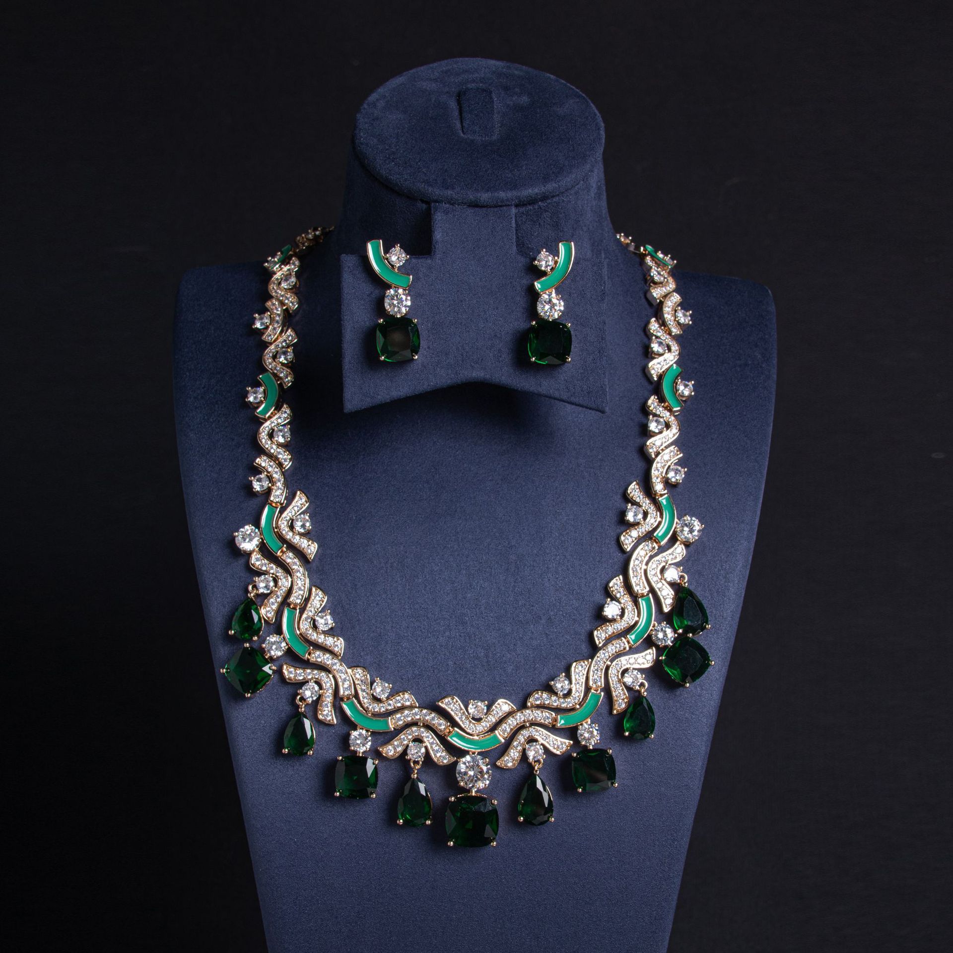 Zircon jewelry set