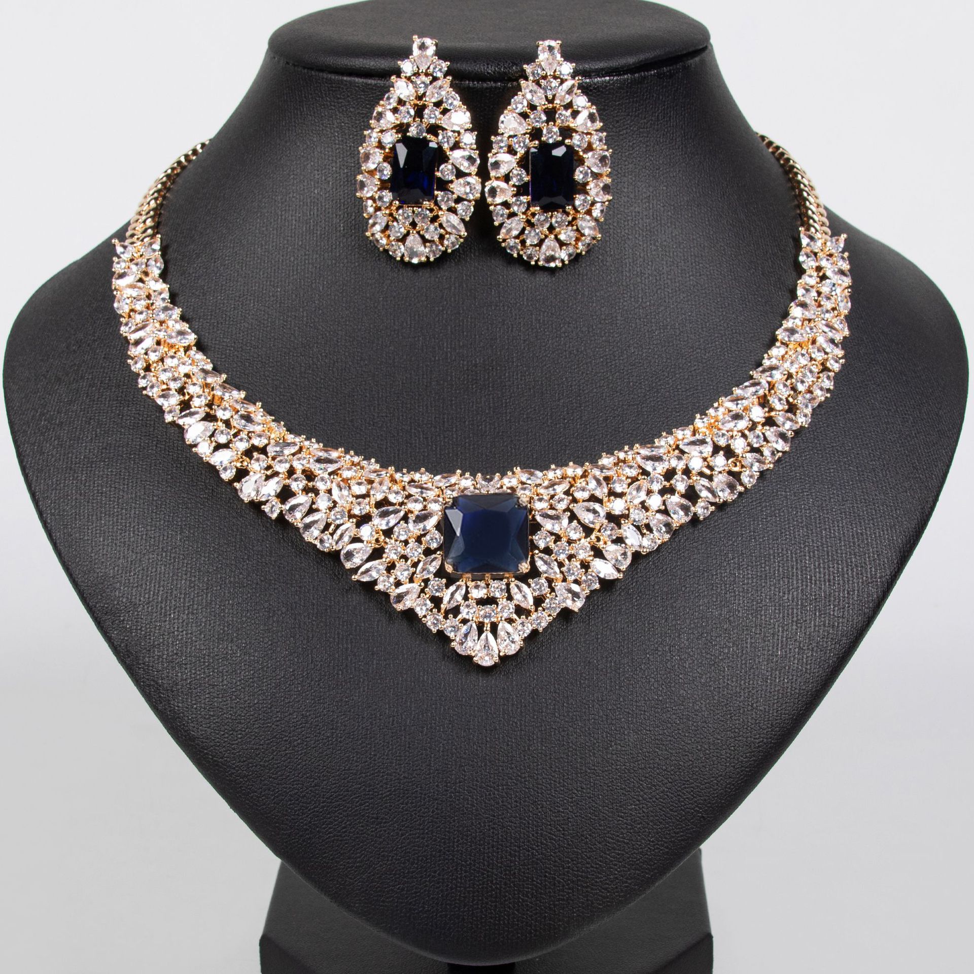 Zircon jewelry set