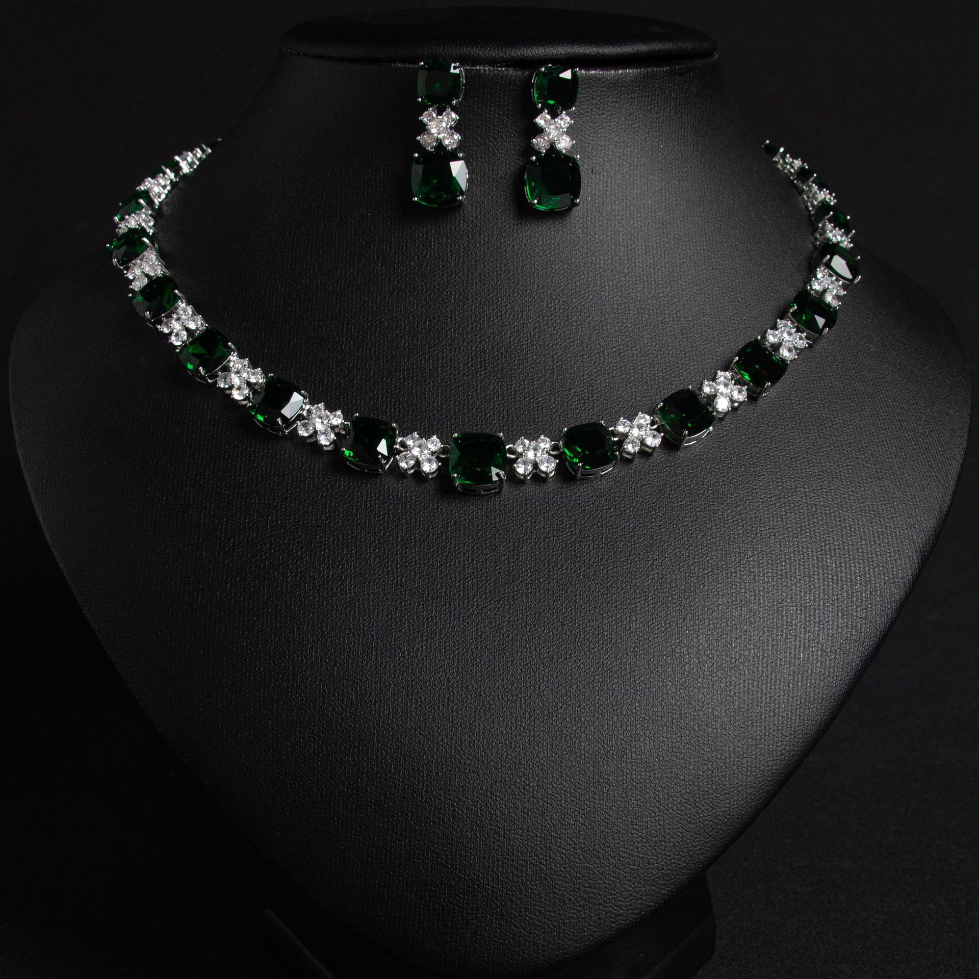 New arrival simple design zircon jewelry set