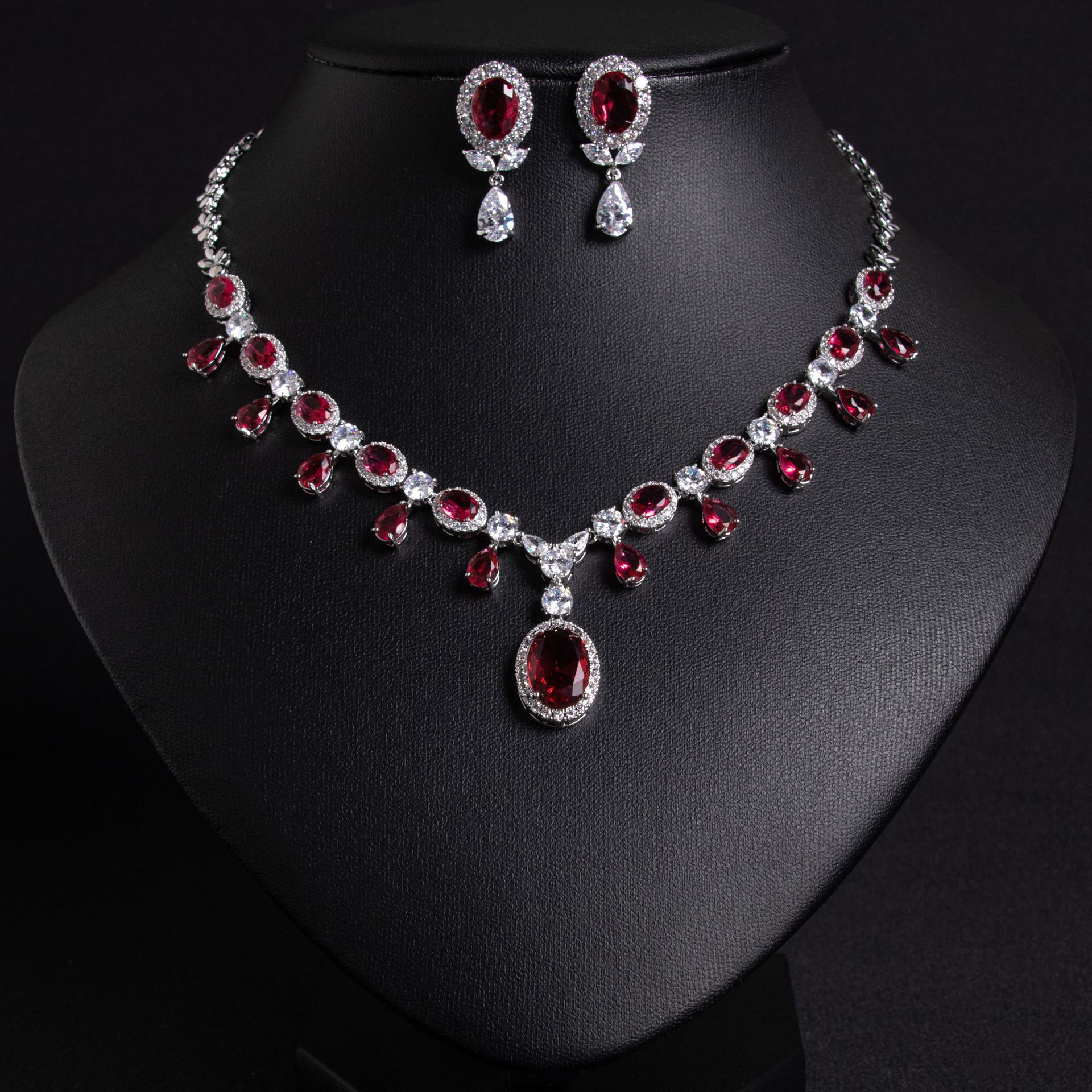 Zircon jewelry set